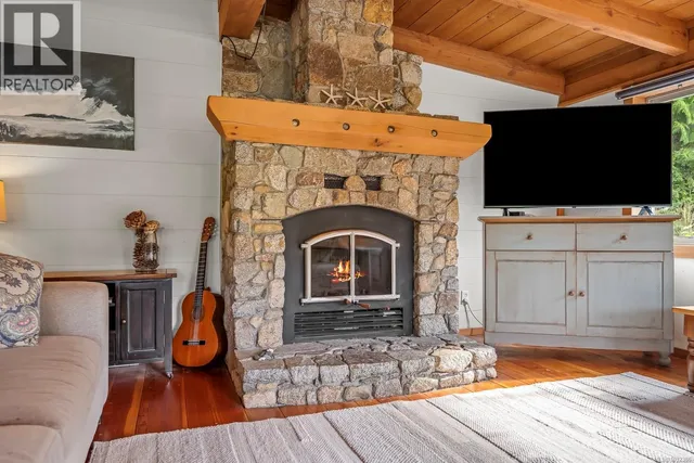 481 OLMSTEAD ROAD, Cortes Island 3