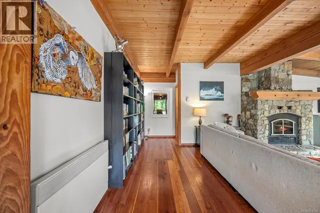 481 OLMSTEAD ROAD, Cortes Island 4