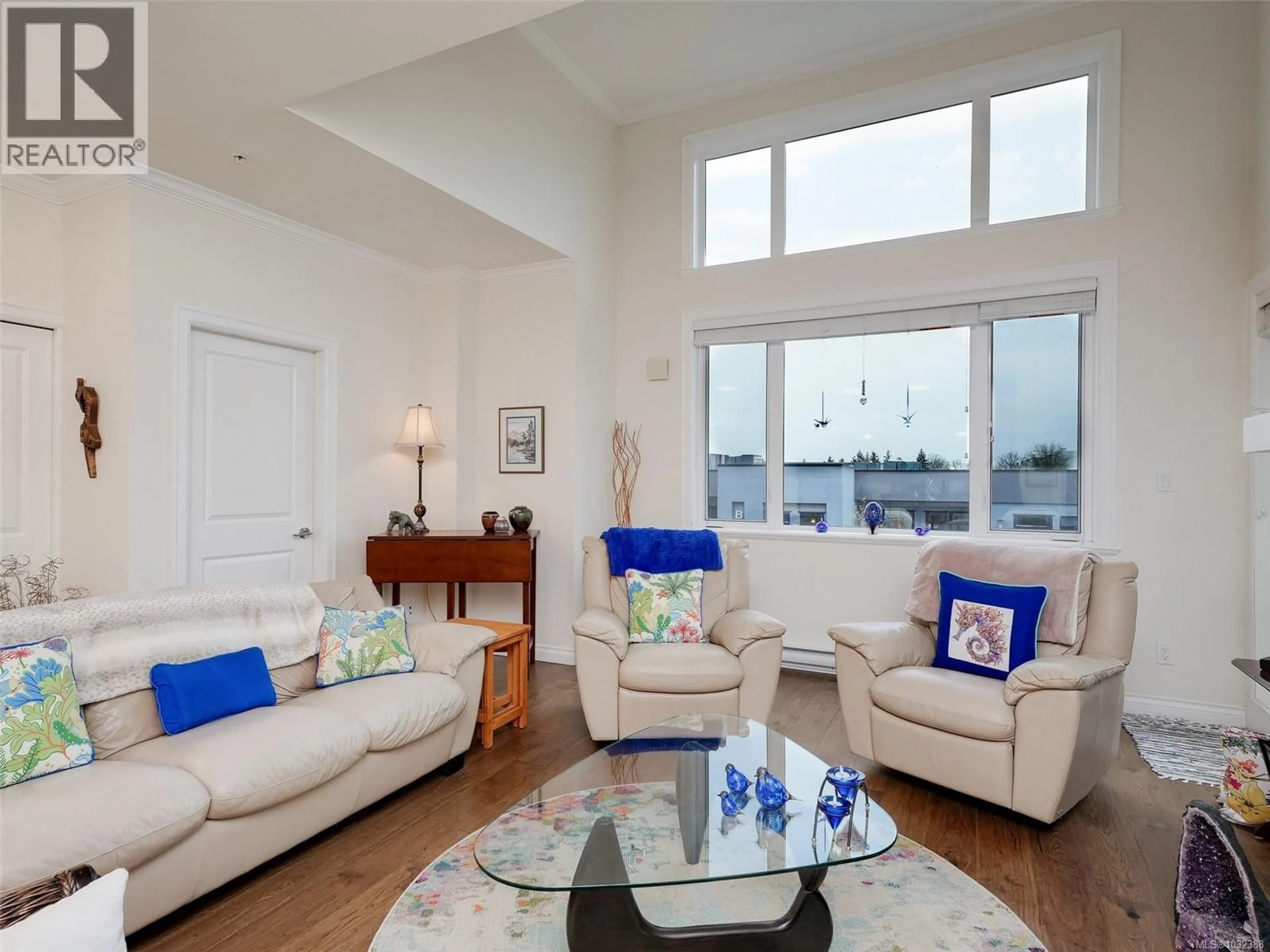 Living room with furniture, unknown for 401 - 2409 BEVAN AVENUE, Sidney British Columbia V8L0C3