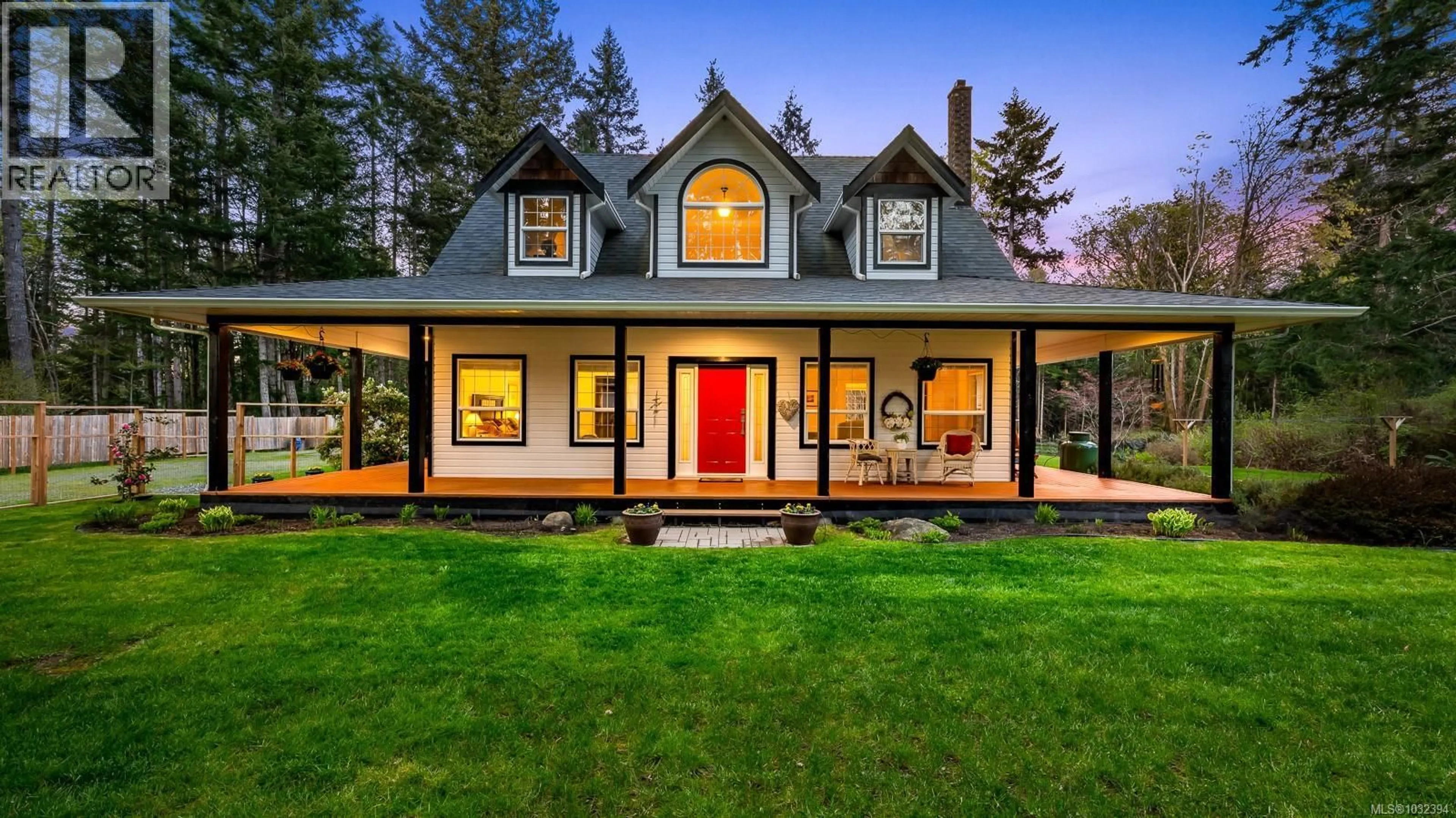 Home with vinyl exterior material, street for 2300 WAVELAND ROAD, Comox British Columbia V9J1X4