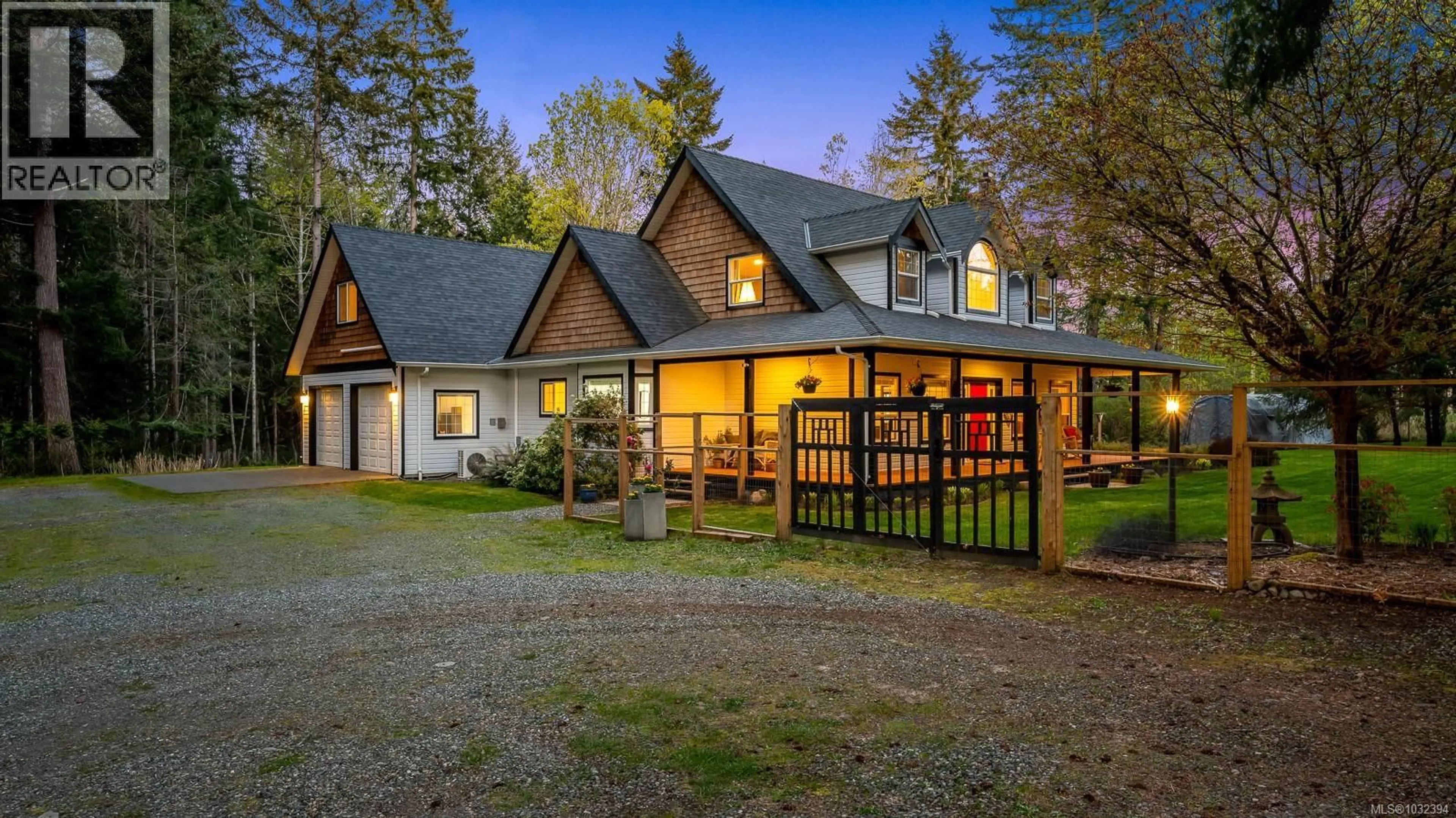 Unknown for 2300 WAVELAND ROAD, Comox British Columbia V9J1X4