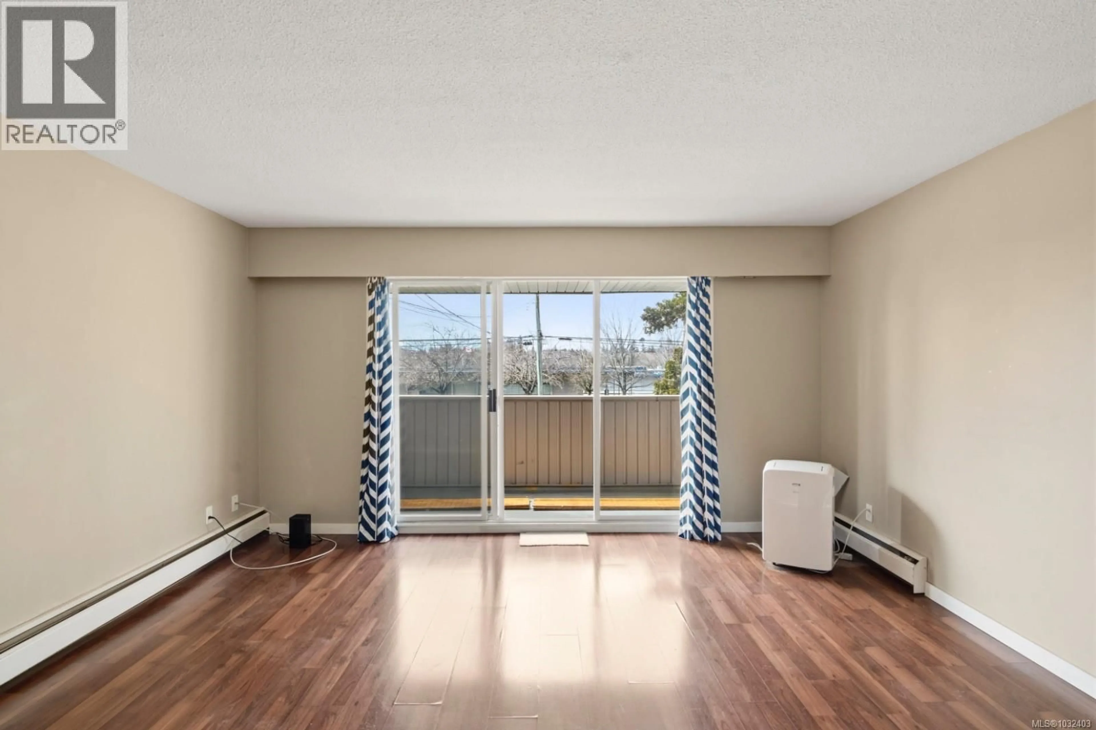 A pic of a room for 211 - 377 DOGWOOD STREET, Campbell River British Columbia V9W2Y1