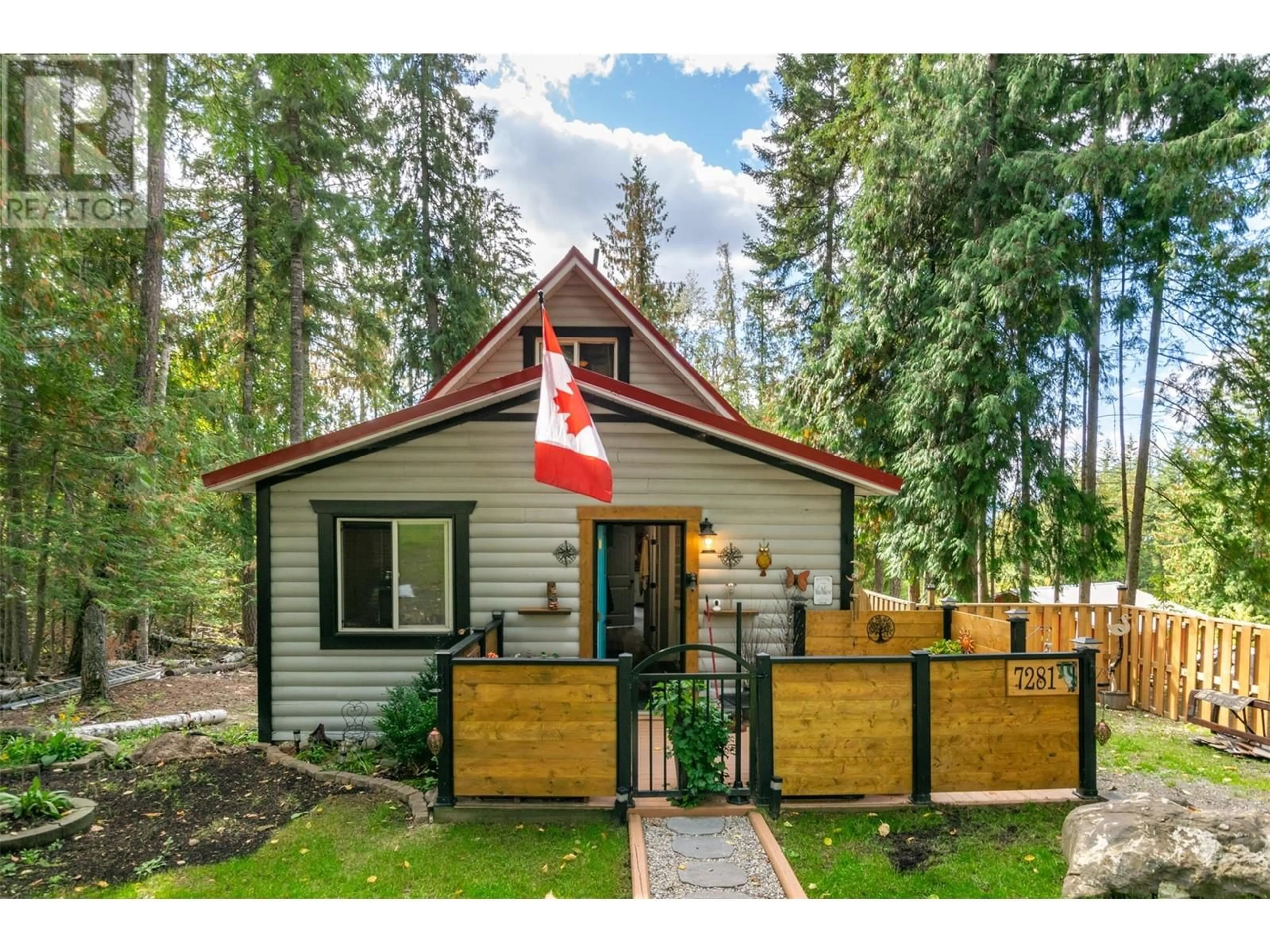 Frontside or backside of a home, cottage for 7281 Birch Close Lot# 84, Anglemont British Columbia V0E1M8