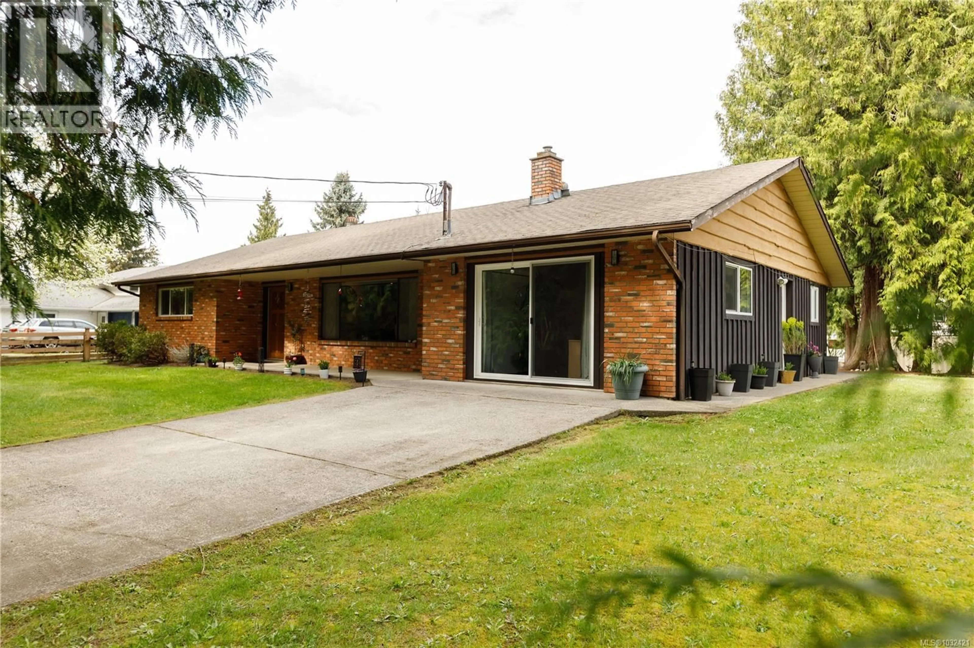 Unknown for 2042 CEDAR ROAD, Nanaimo British Columbia V9X1J4