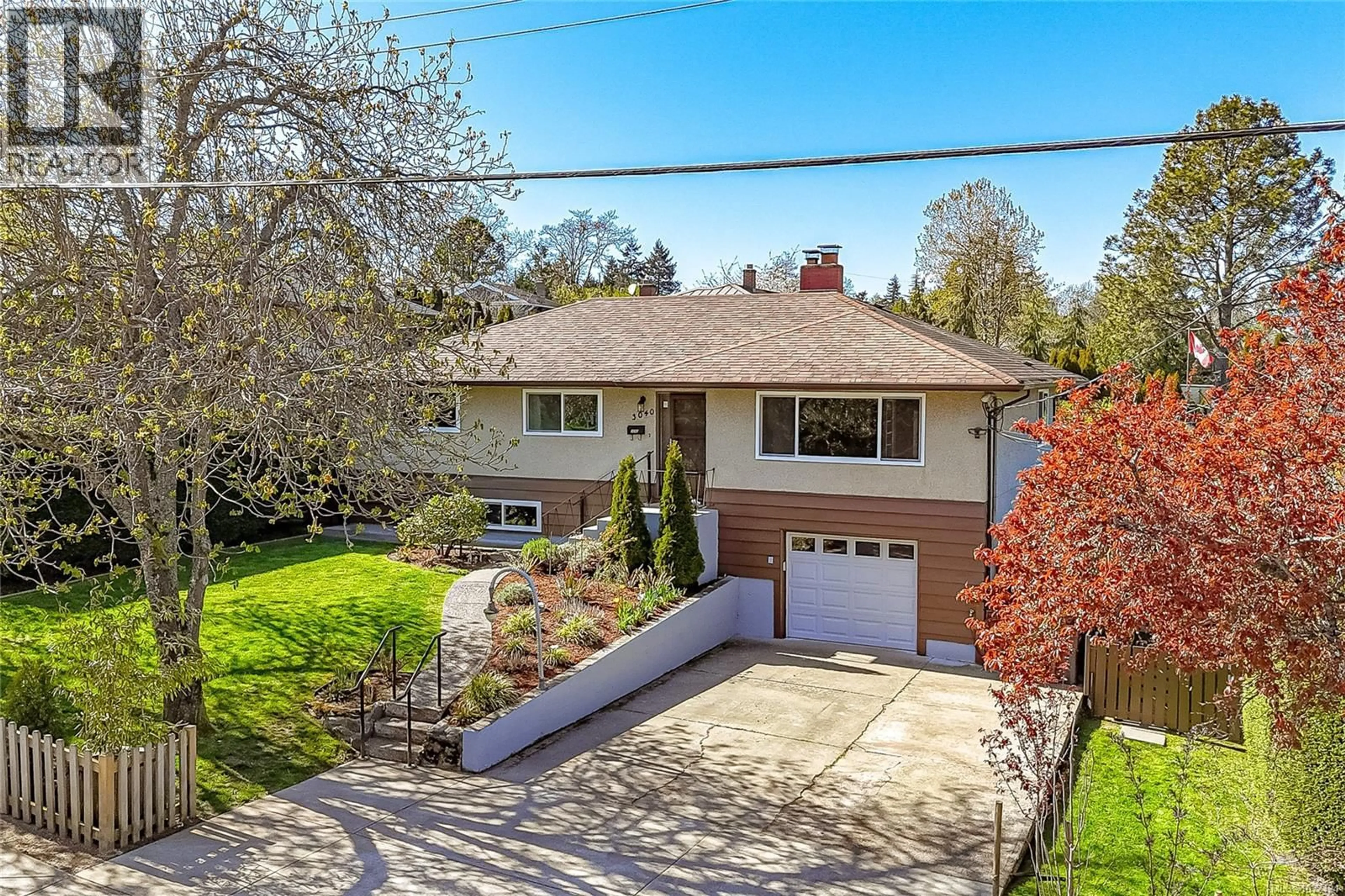 A pic from outside/outdoor area/front of a property/back of a property/a pic from drone, street for 3040 DYSART ROAD, Saanich British Columbia V9A2K4