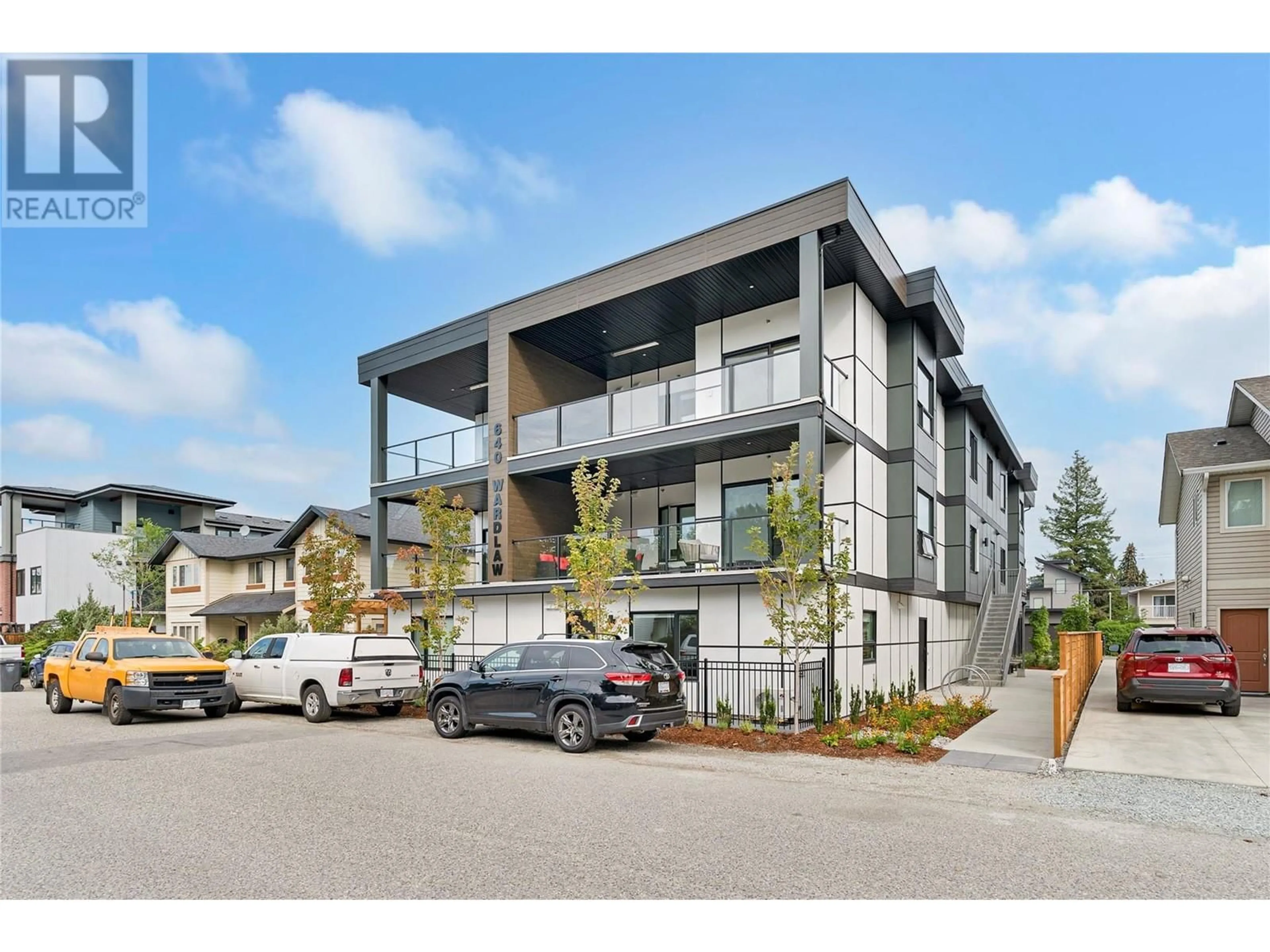 A pic from exterior of the house or condo, the front or back of building for 640 Wardlaw Street Unit# 304, Kelowna British Columbia V1Y5B7