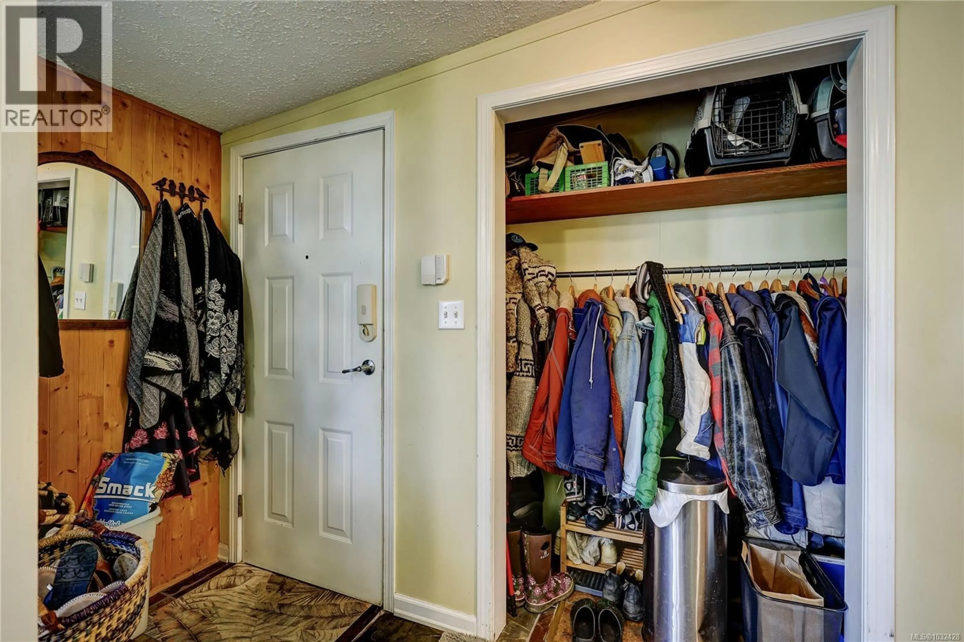 Storage room or clothes room or walk-in closet for 525 PIONEER CRESCENT, Parksville British Columbia V9V1V2