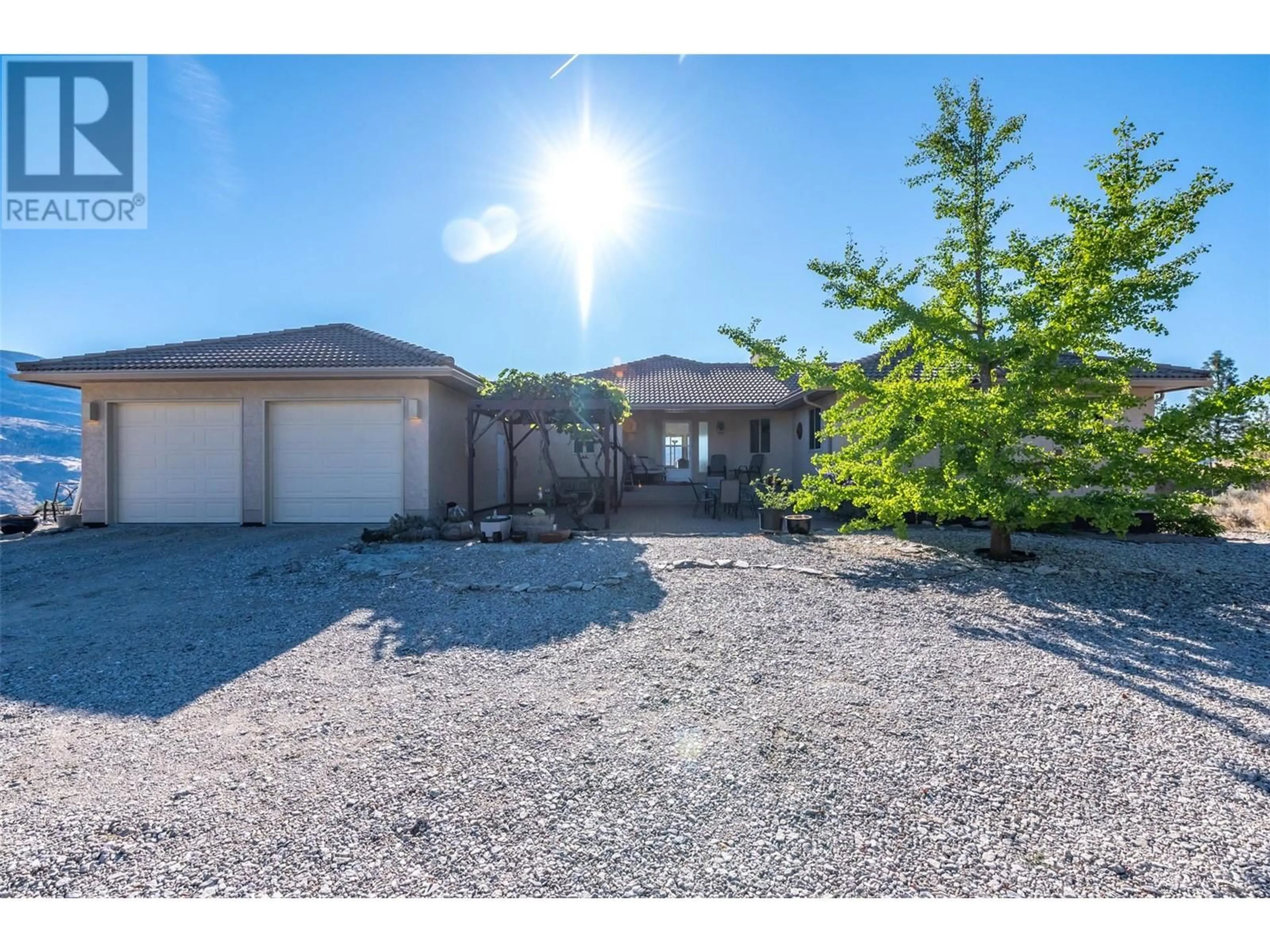 A pic from outside/outdoor area/front of a property/back of a property/a pic from drone, street for 409 PATTEN ROAD, Oliver British Columbia V0H1T5