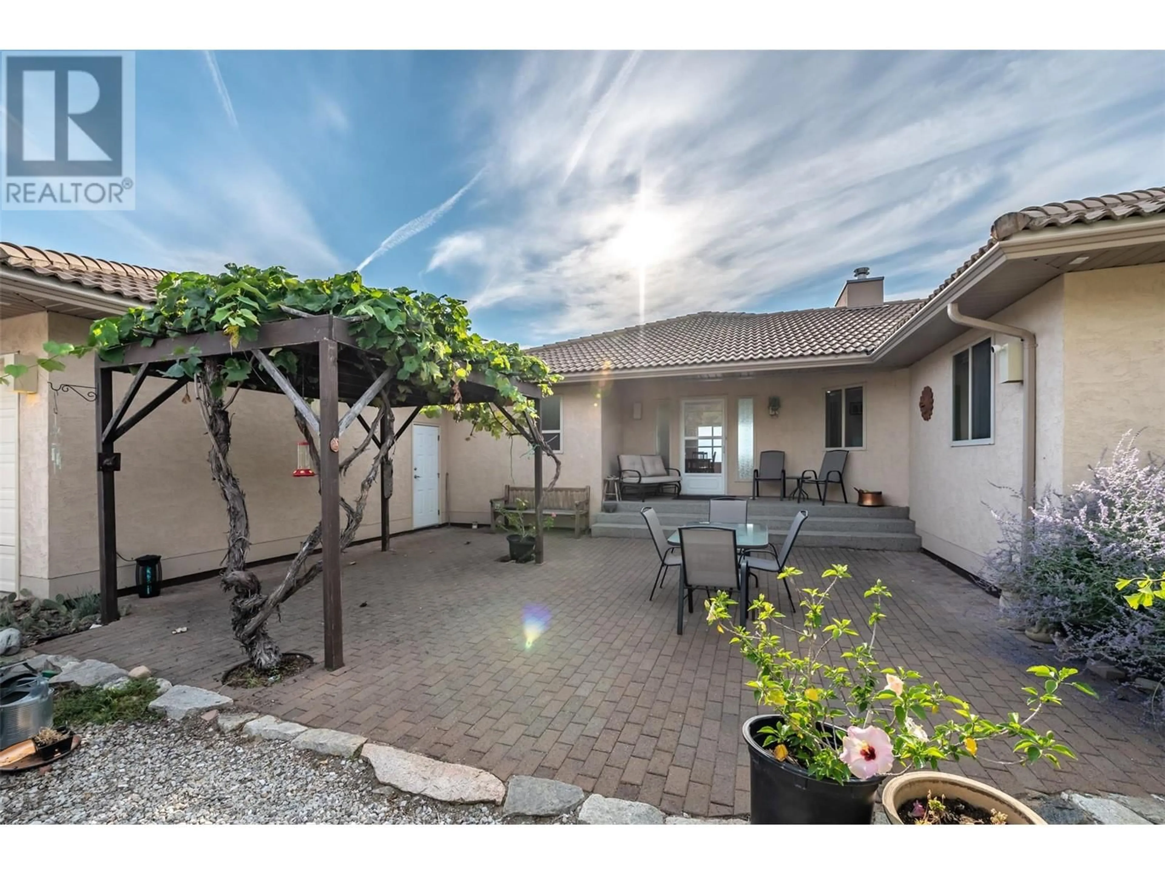 Patio, street for 409 PATTEN ROAD, Oliver British Columbia V0H1T5