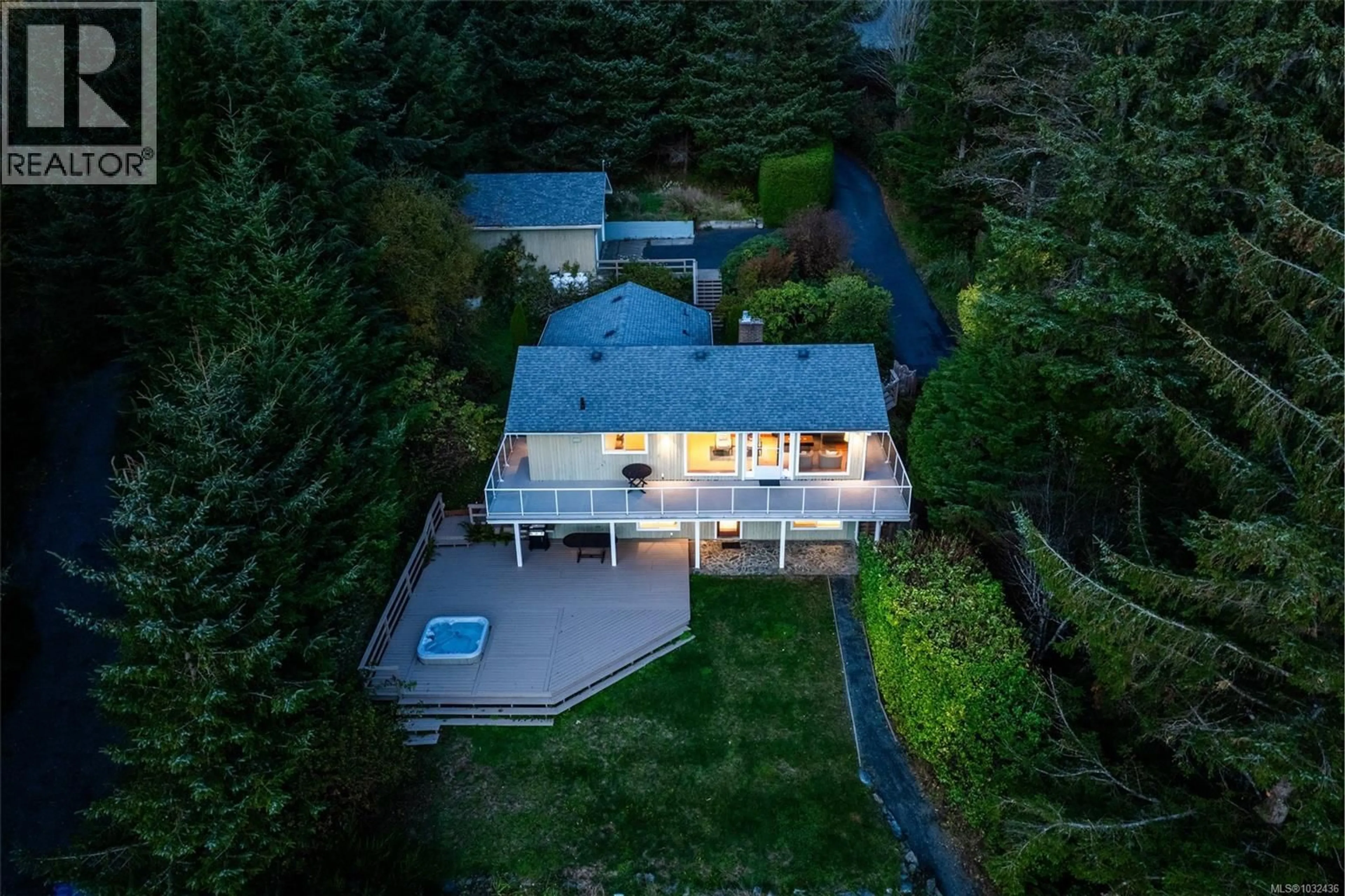 A pic from outside/outdoor area/front of a property/back of a property/a pic from drone, unknown for 2594 SEASIDE DRIVE, Sooke British Columbia V9Z1G7