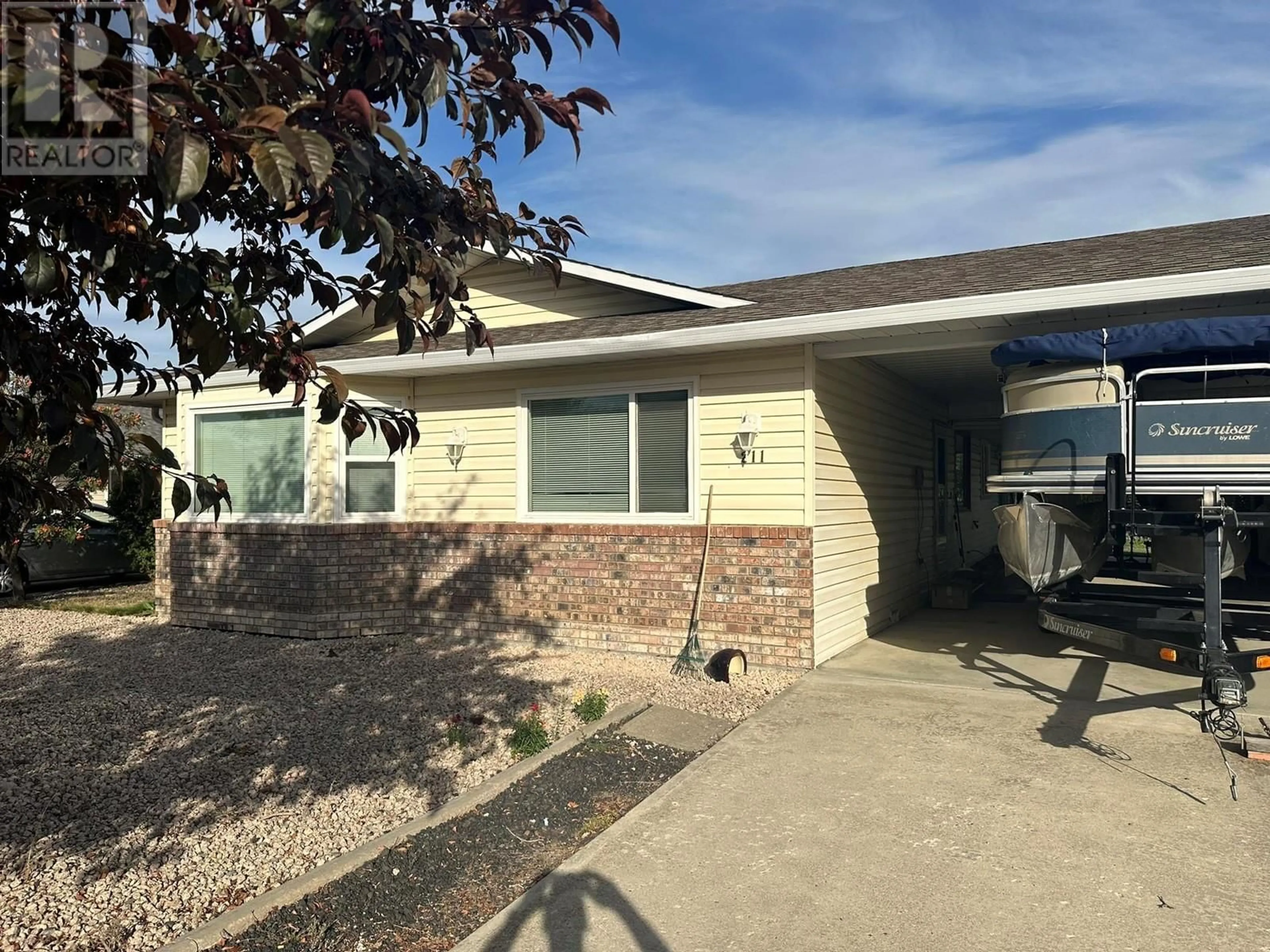 A pic from exterior of the house or condo, the front or back of building for 211 2nd Street, Vernon British Columbia V1H1Z1