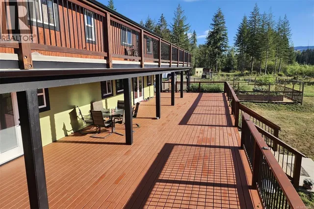 2030 SPIKE ROAD, Merville 2