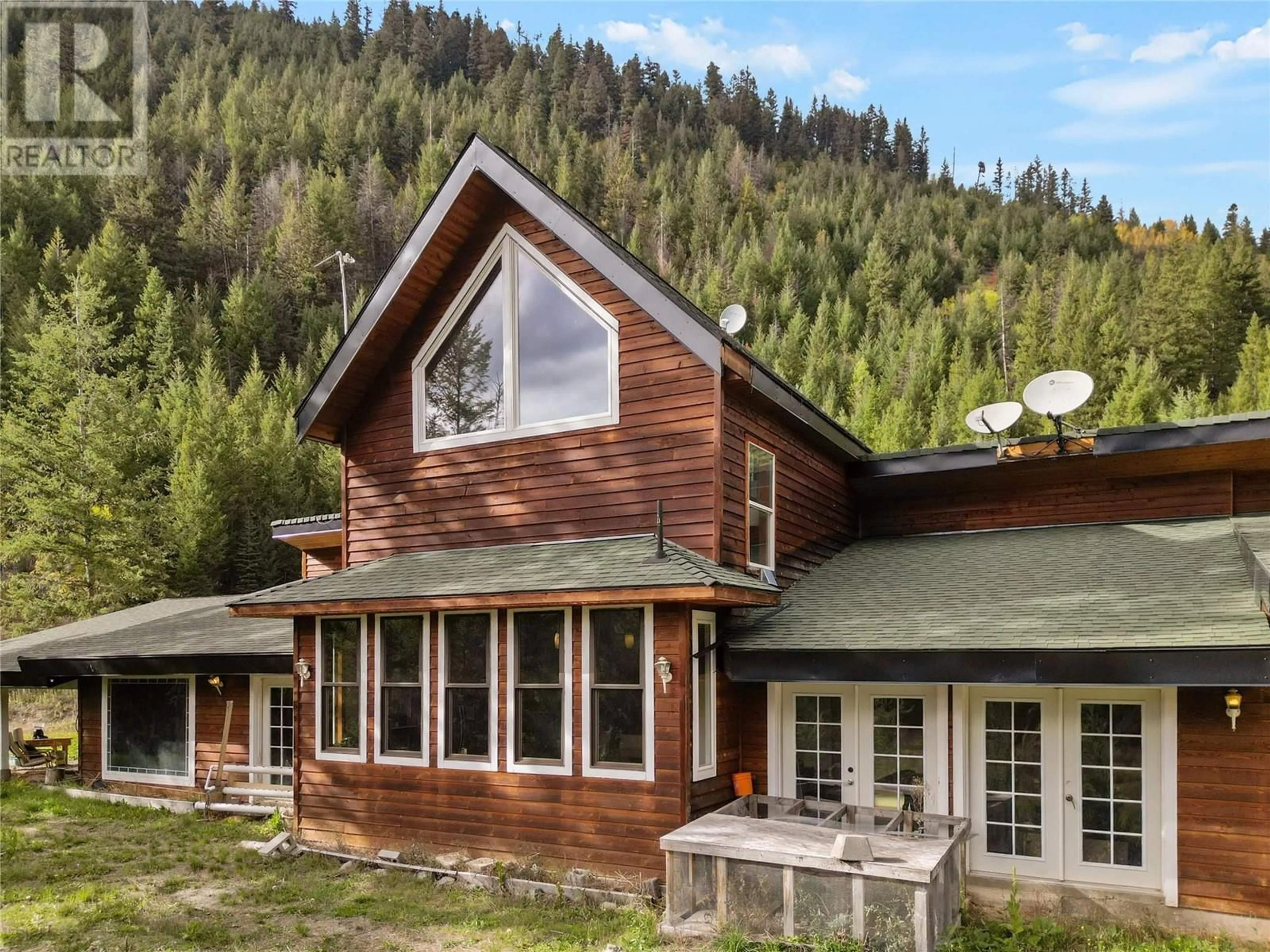 Home with vinyl exterior material, mountain view for 2650 SUMMERS CREEK ROAD, Princeton British Columbia V0X1W0