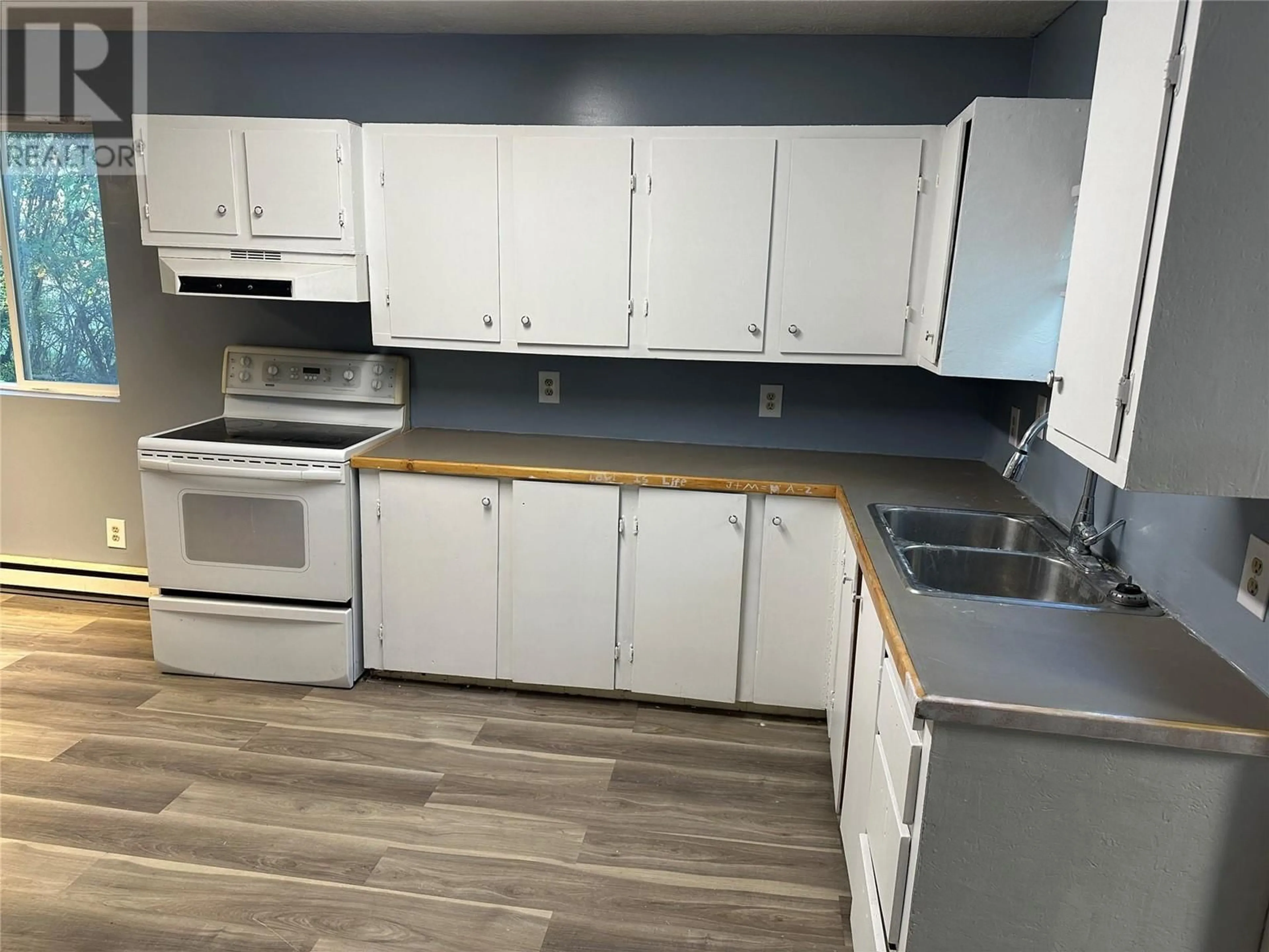 Standard kitchen, unknown for 13217 BROOKBANK OTHER, Pouce Coupe British Columbia V0C2C0