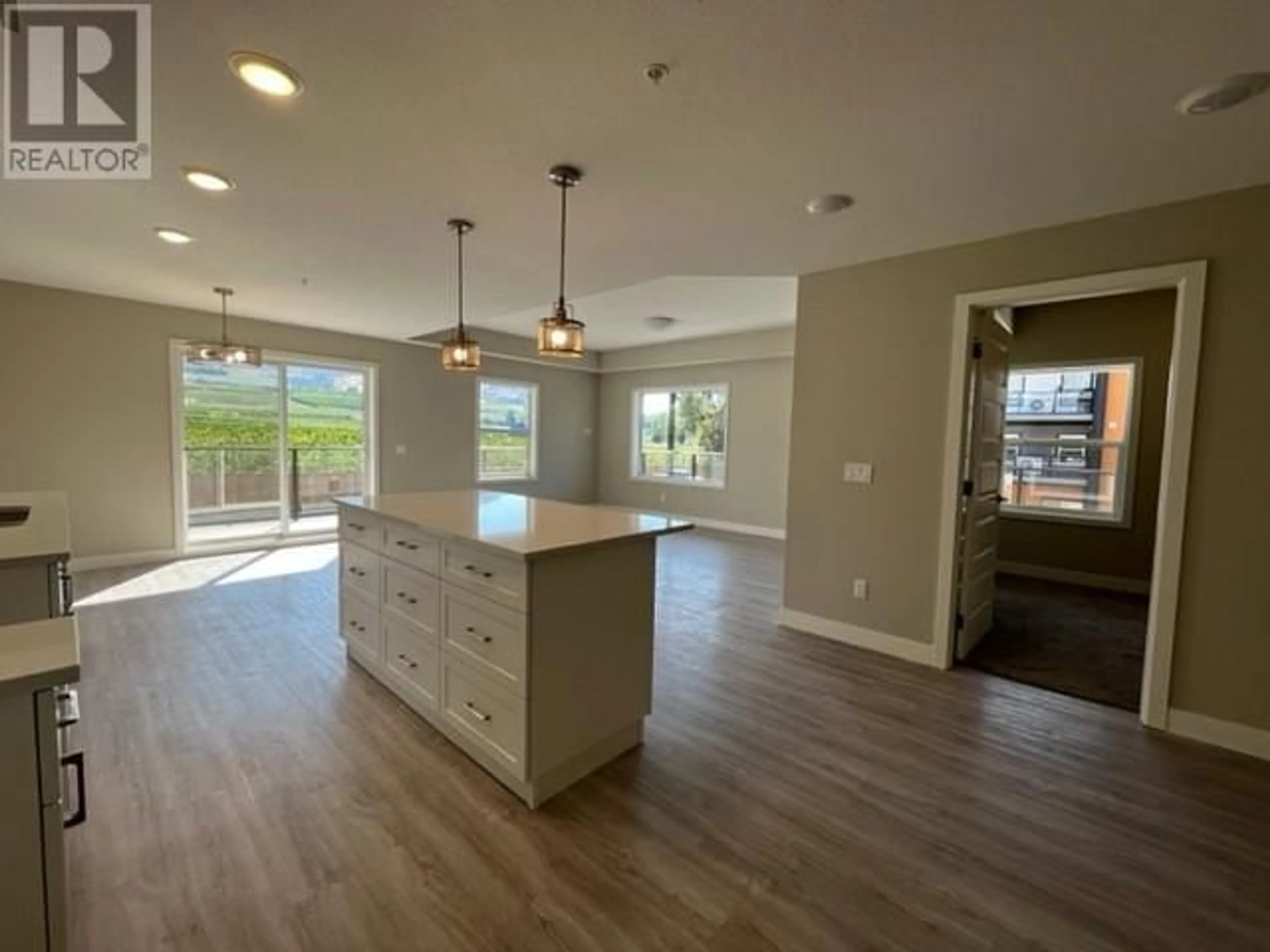 Open concept kitchen for 5640 51st Street Unit# 208, Osoyoos British Columbia V0H1V6