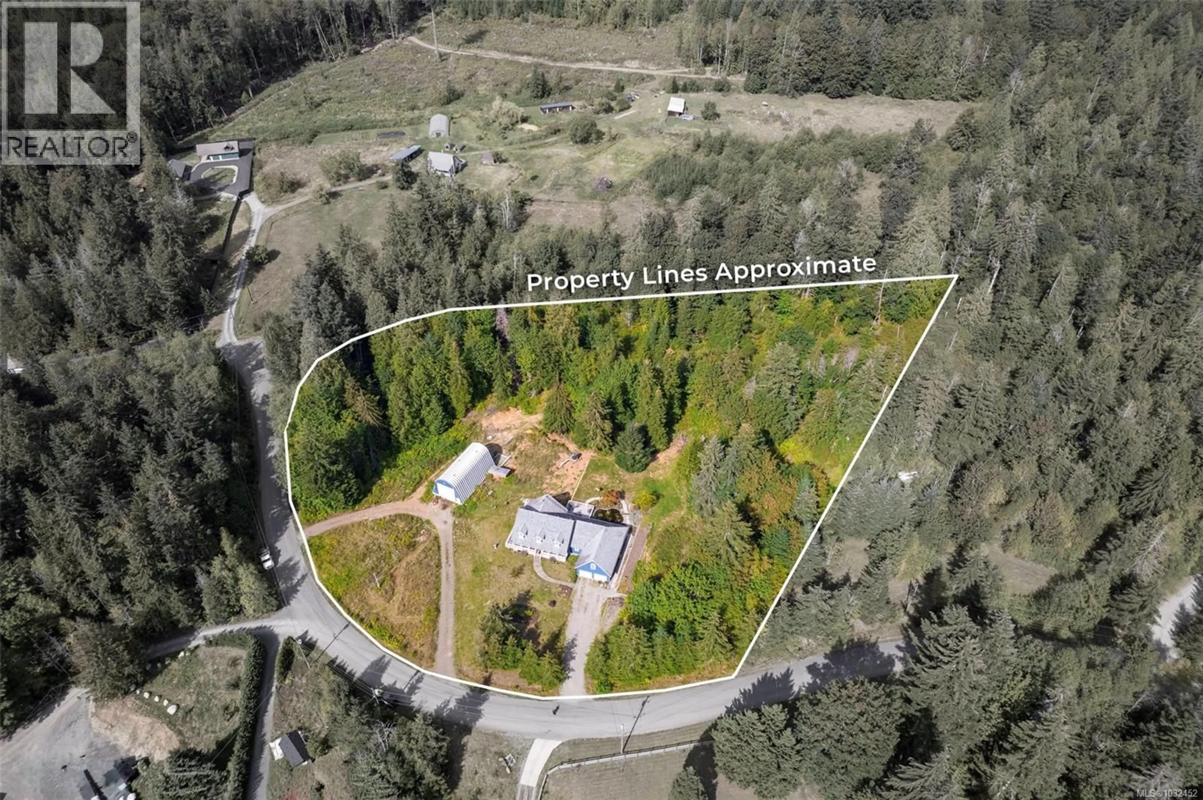 A pic from outside/outdoor area/front of a property/back of a property/a pic from drone, unknown for 7837 MOUNTAIN RANCH ROAD, Port Alberni British Columbia V9Y8M4