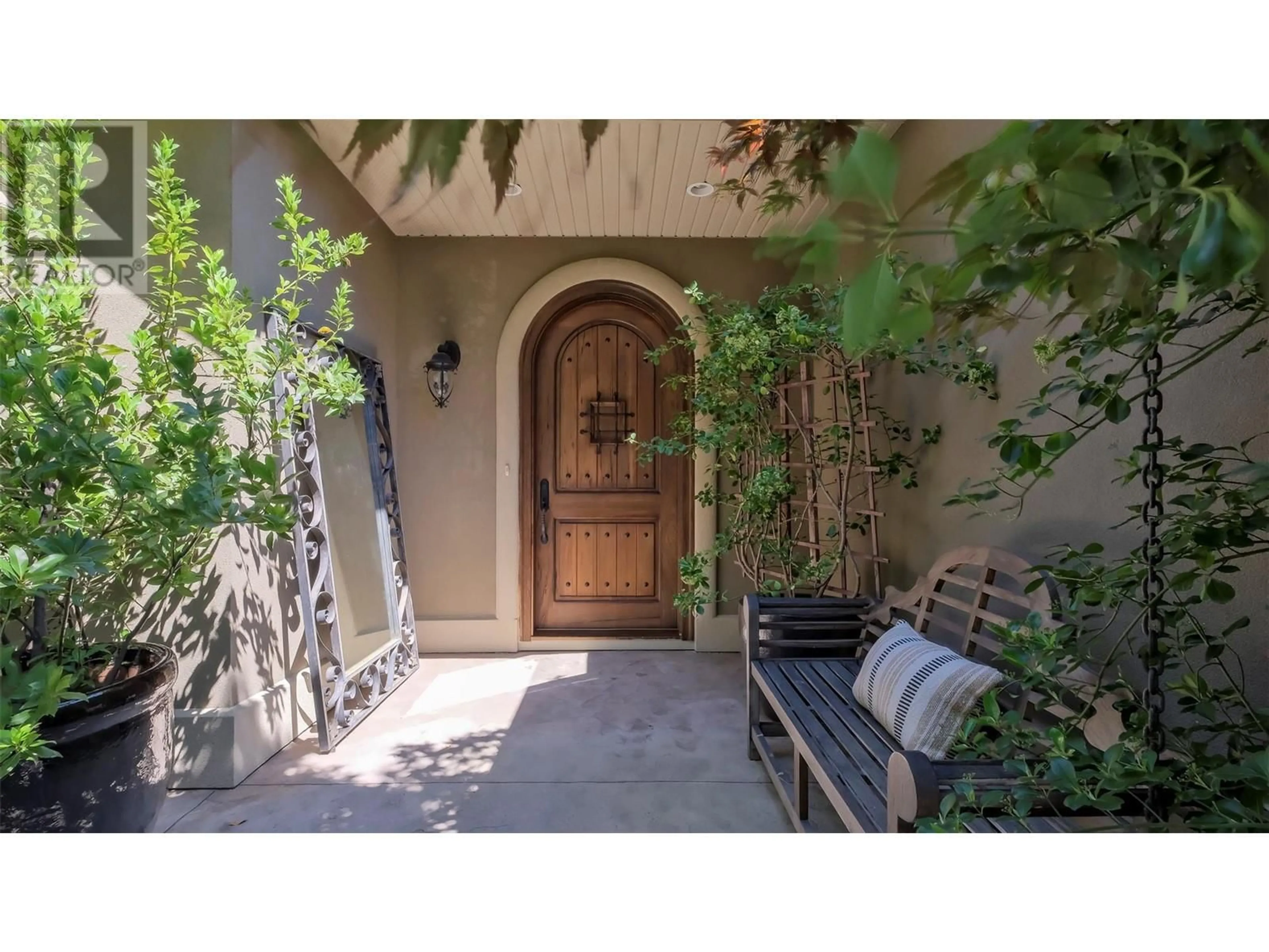 Indoor entryway, cement floor for 1749 Capistrano Drive, Kelowna British Columbia V1V2Z3