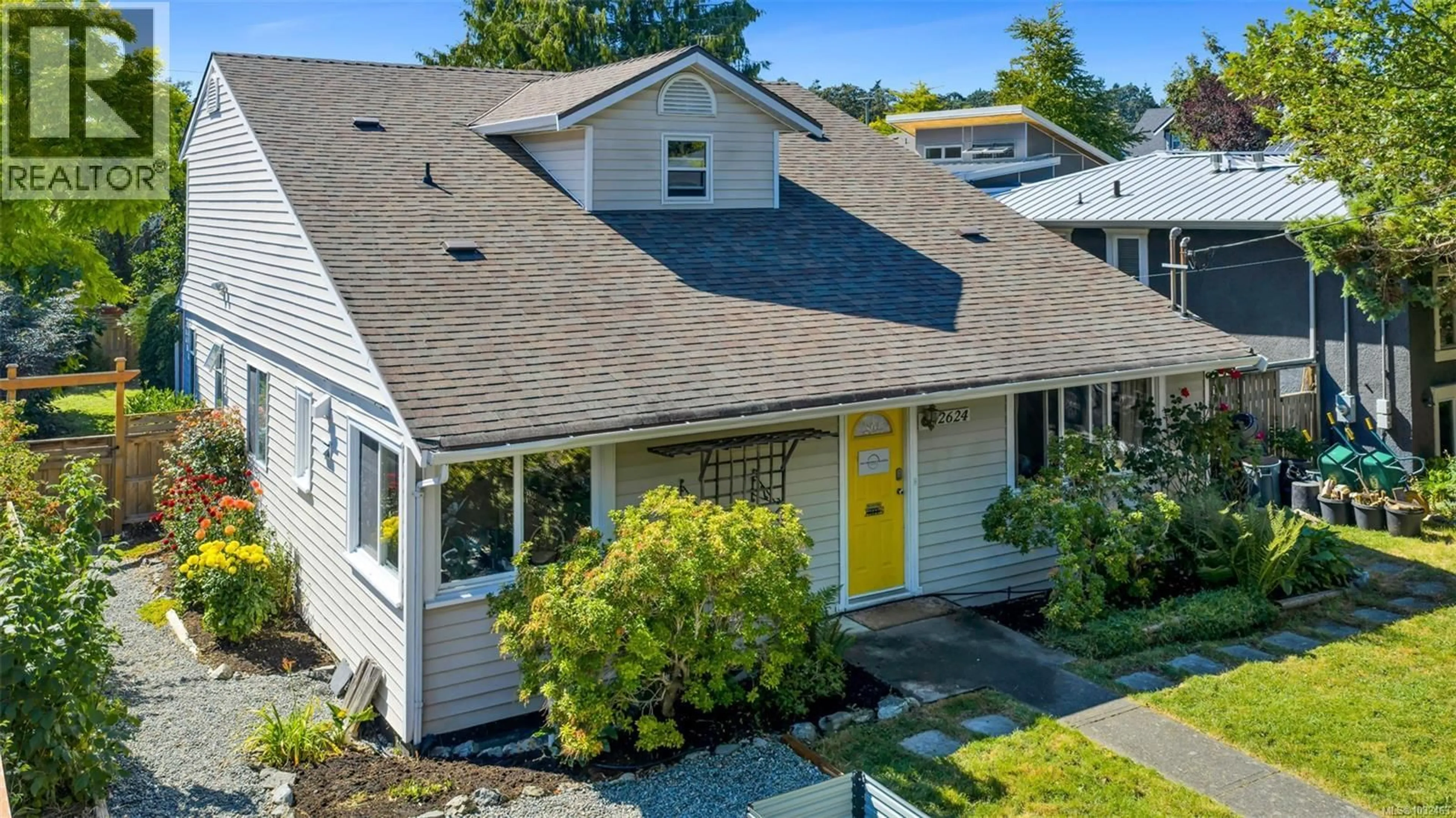 Home with vinyl exterior material, street for 2624 FORBES STREET, Victoria British Columbia V8R4C1