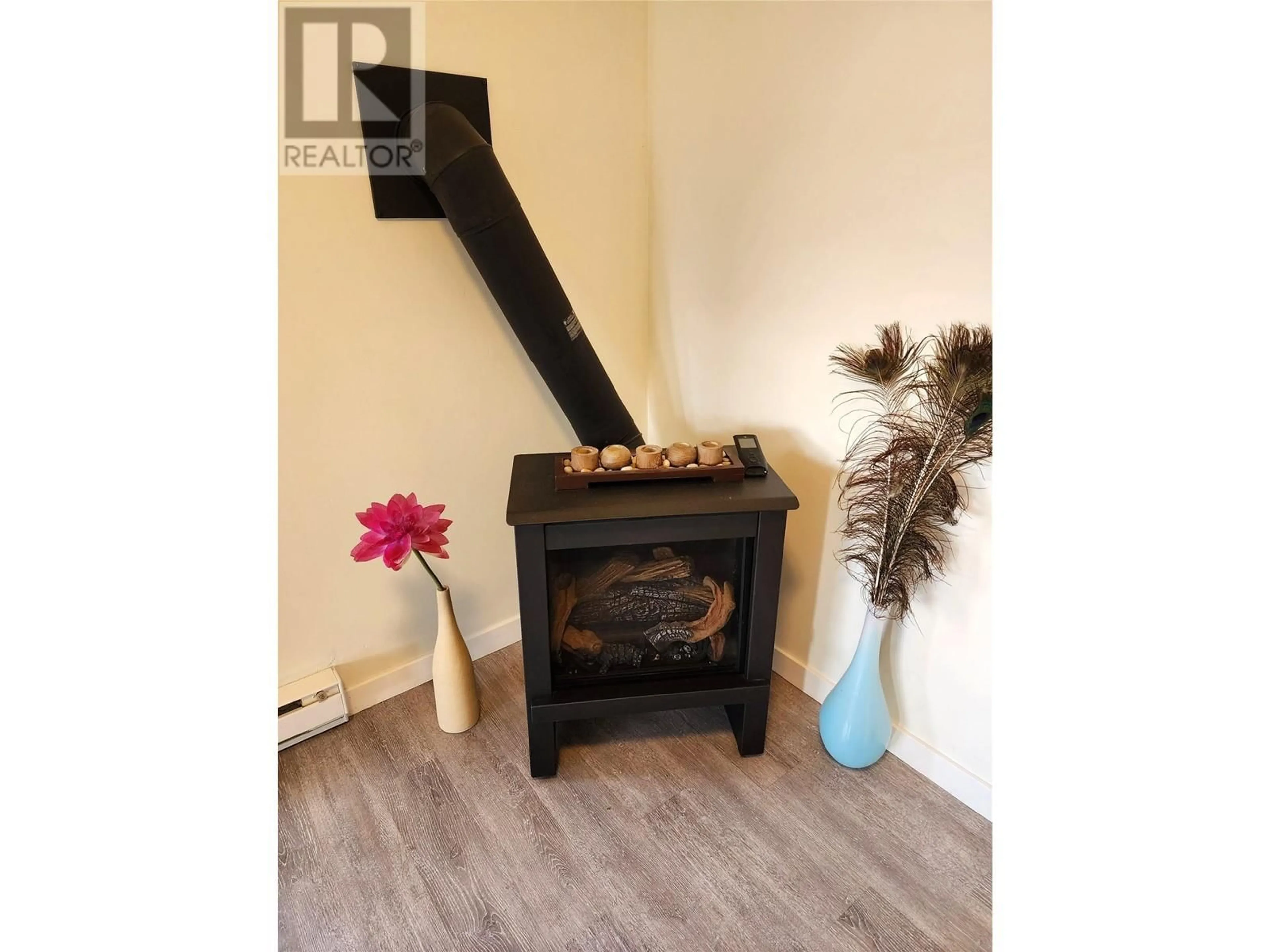 A pic of a room for 209 BASS AVENUE, Enderby British Columbia V0E1V2