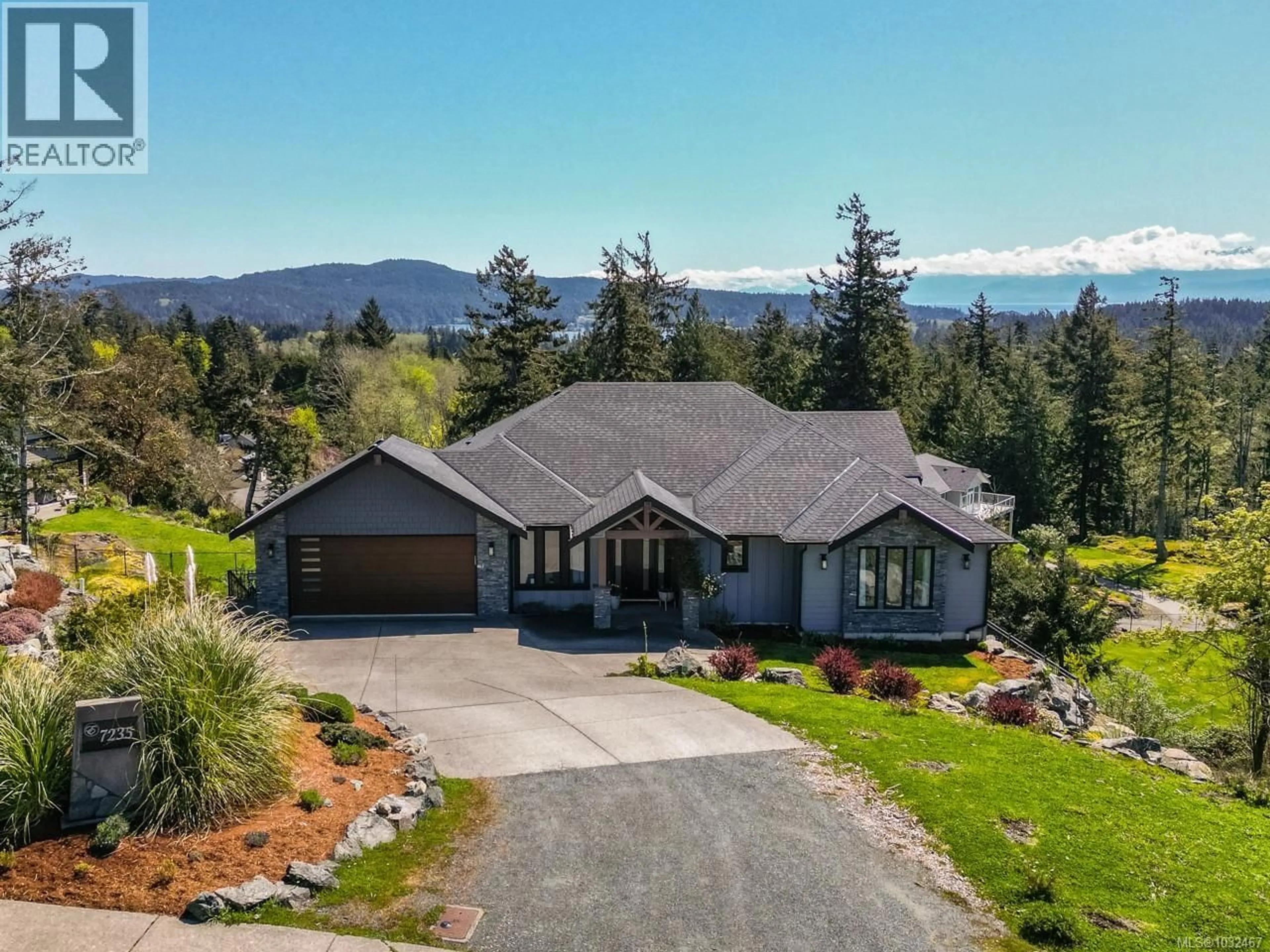 A pic from outside/outdoor area/front of a property/back of a property/a pic from drone, mountain view for 7235 SPAR TREE WAY, Sooke British Columbia V9Z1M8