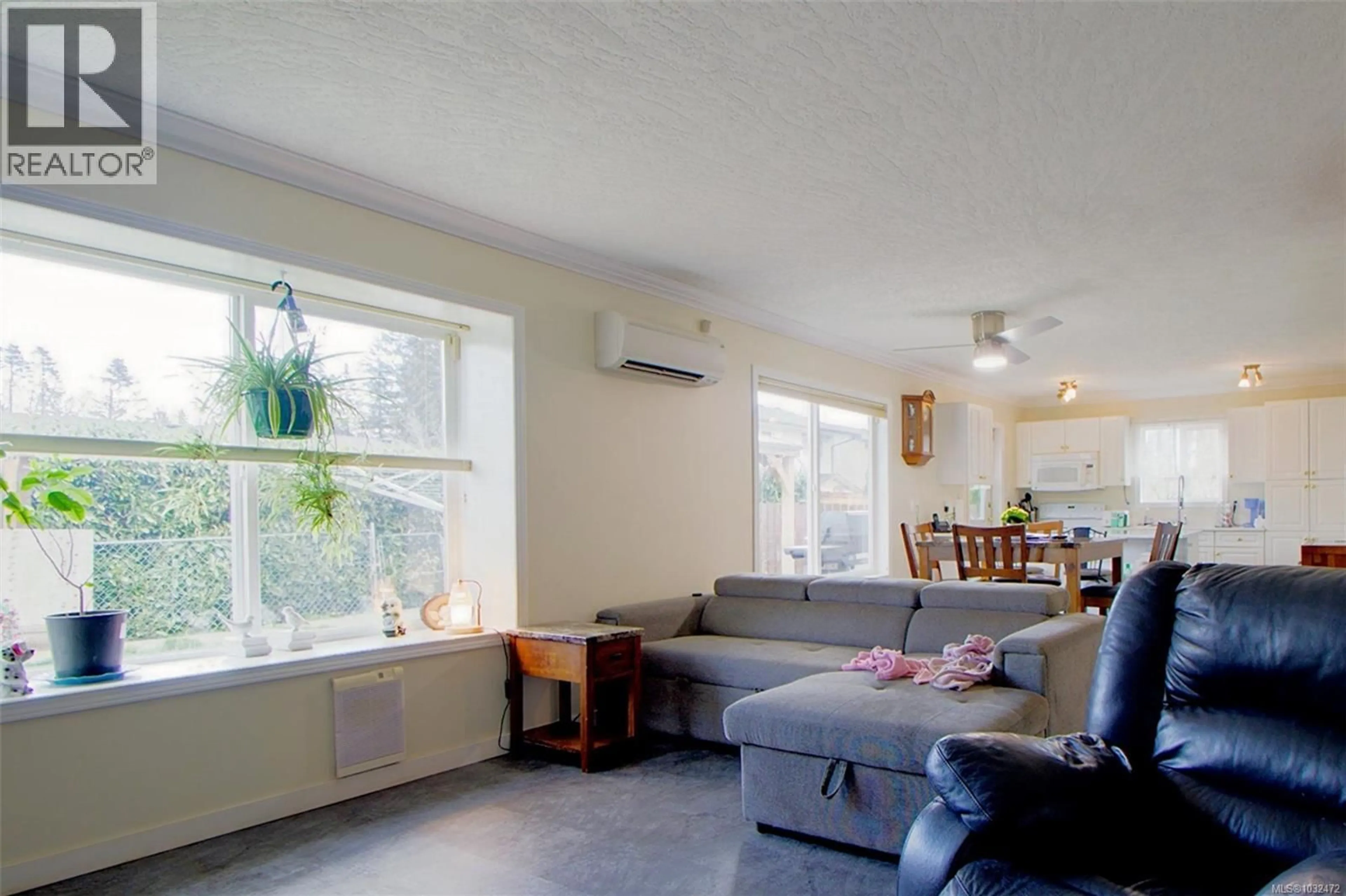 Living room with furniture, unknown for 1380 KREBS CRESCENT, Courtenay British Columbia V9N9E9