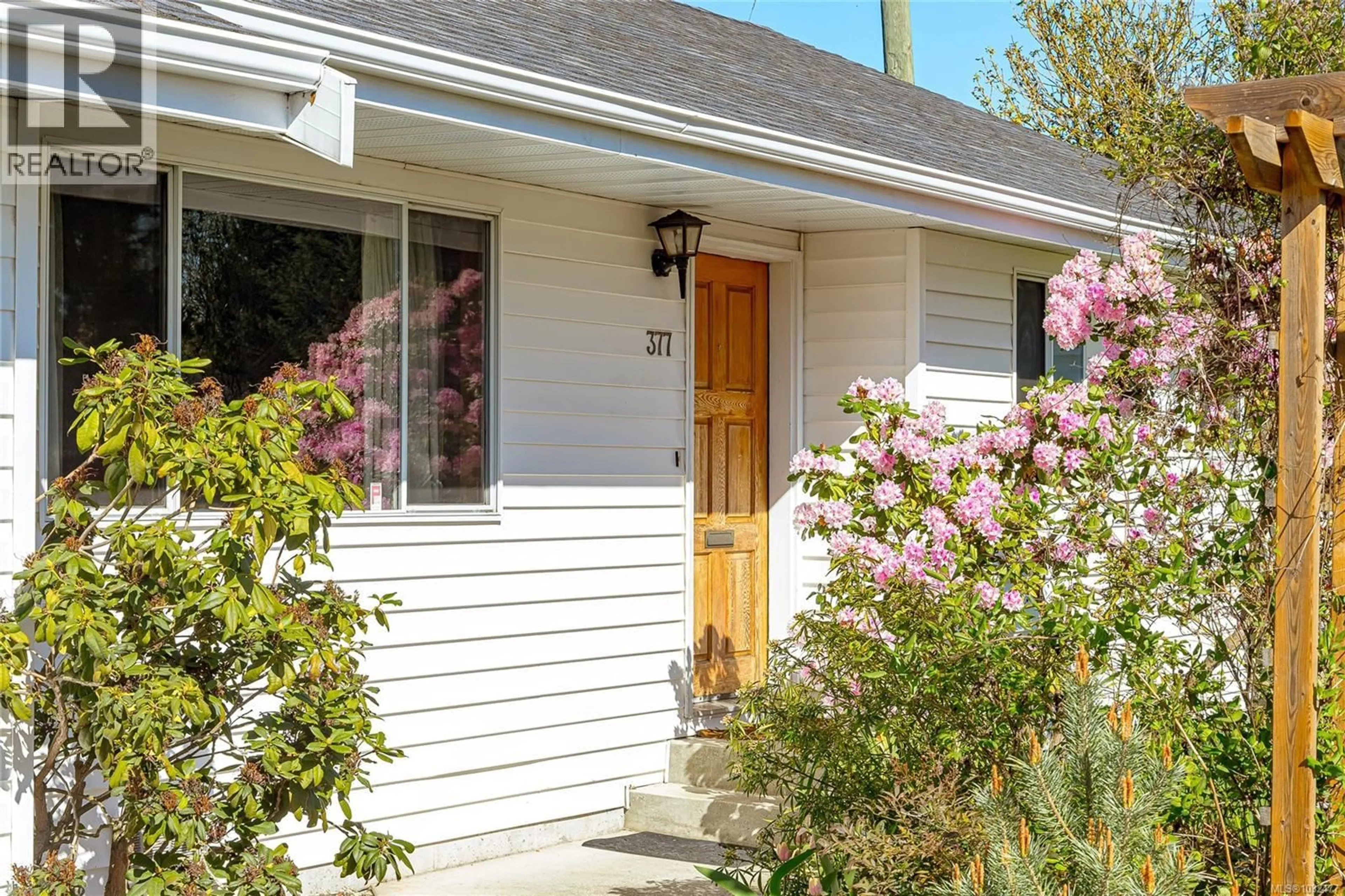 Home with vinyl exterior material, street for 377 CAMPBELL STREET, Duncan British Columbia V9L3H7