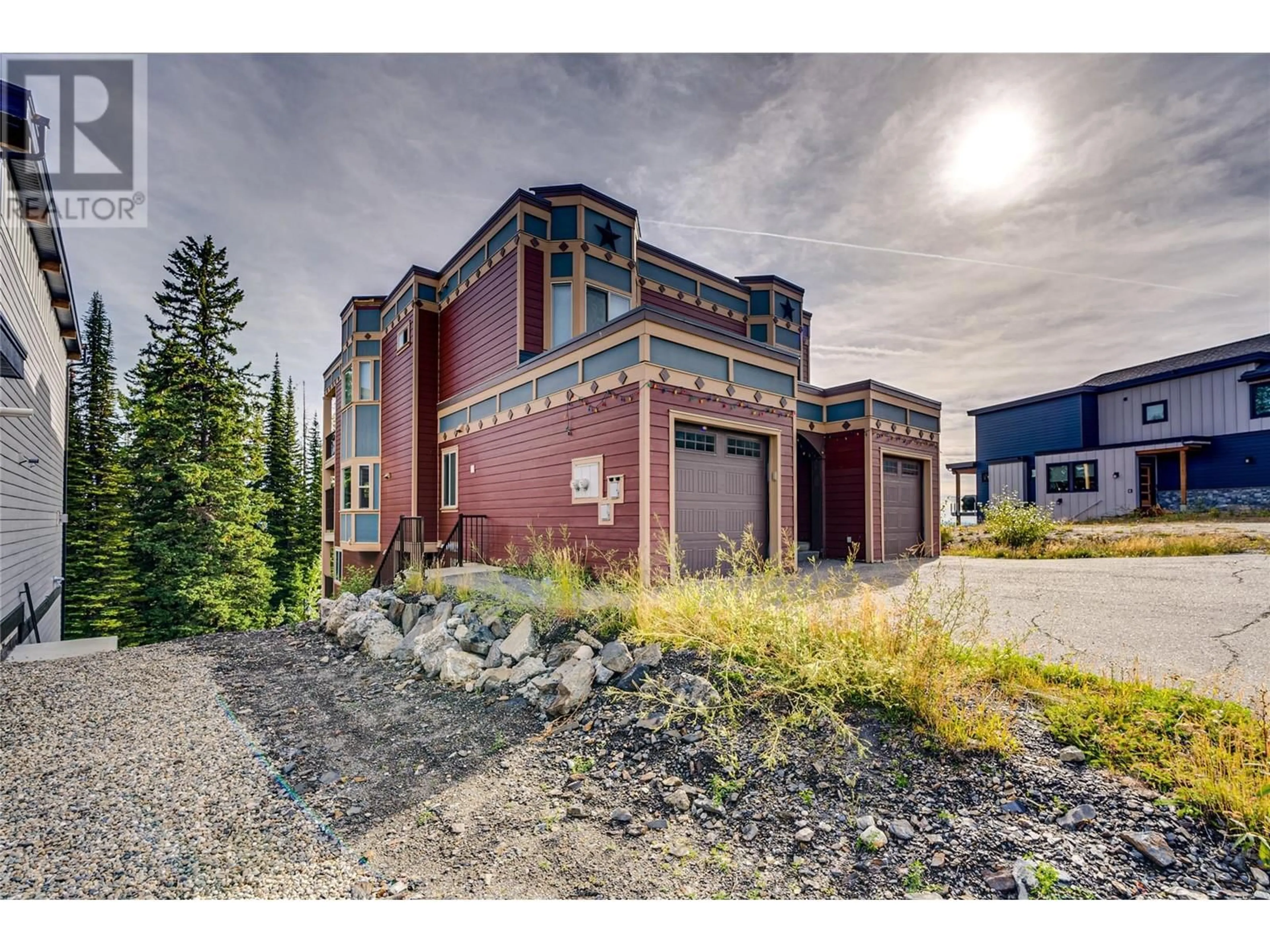 A pic from exterior of the house or condo, the street view for 130 Arnica Lane, Vernon British Columbia V1B3W9