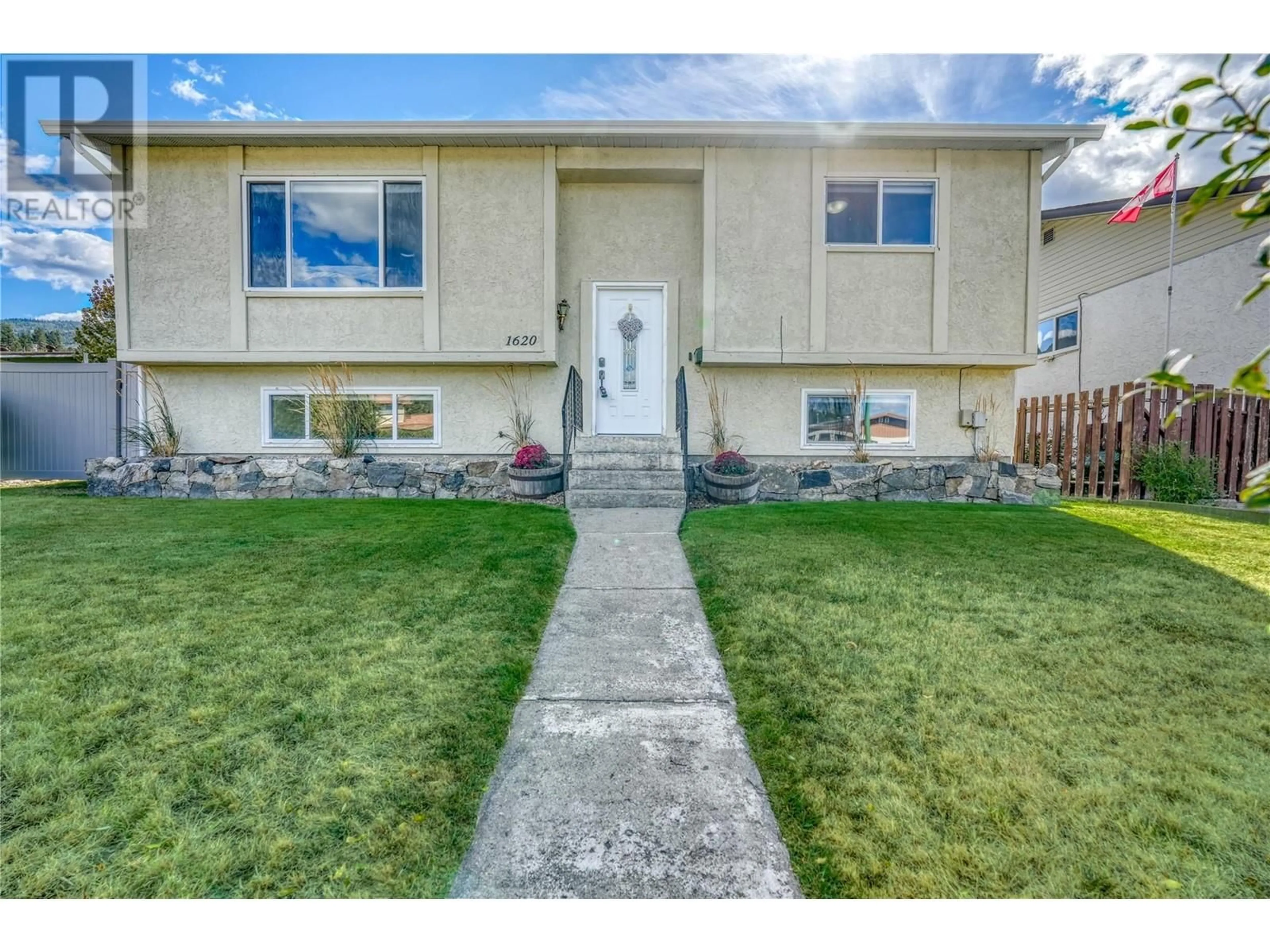 Frontside or backside of a home, the street view for 1620 Hatfield Avenue, Penticton British Columbia V2A6L9