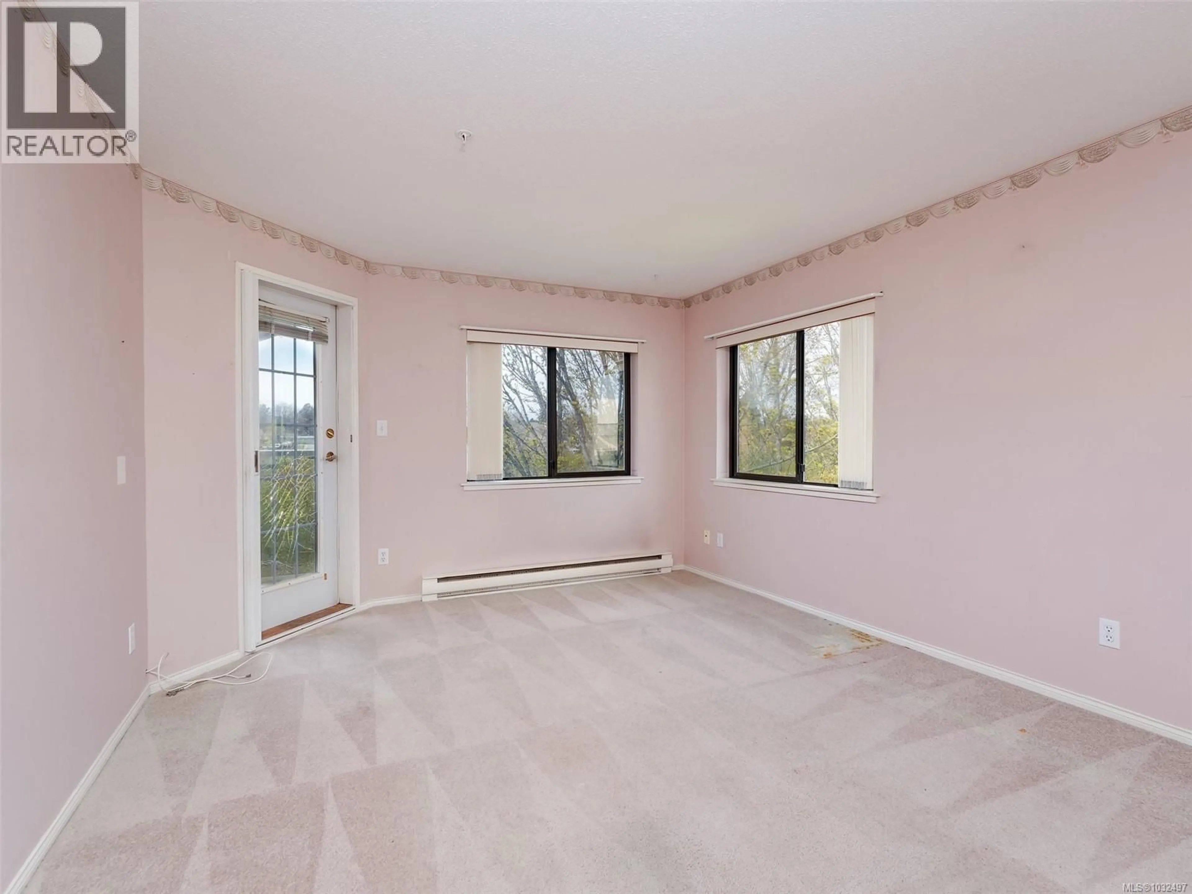 A pic of a room for 208 - 651 JOLLY PLACE, Saanich British Columbia V8N1J4