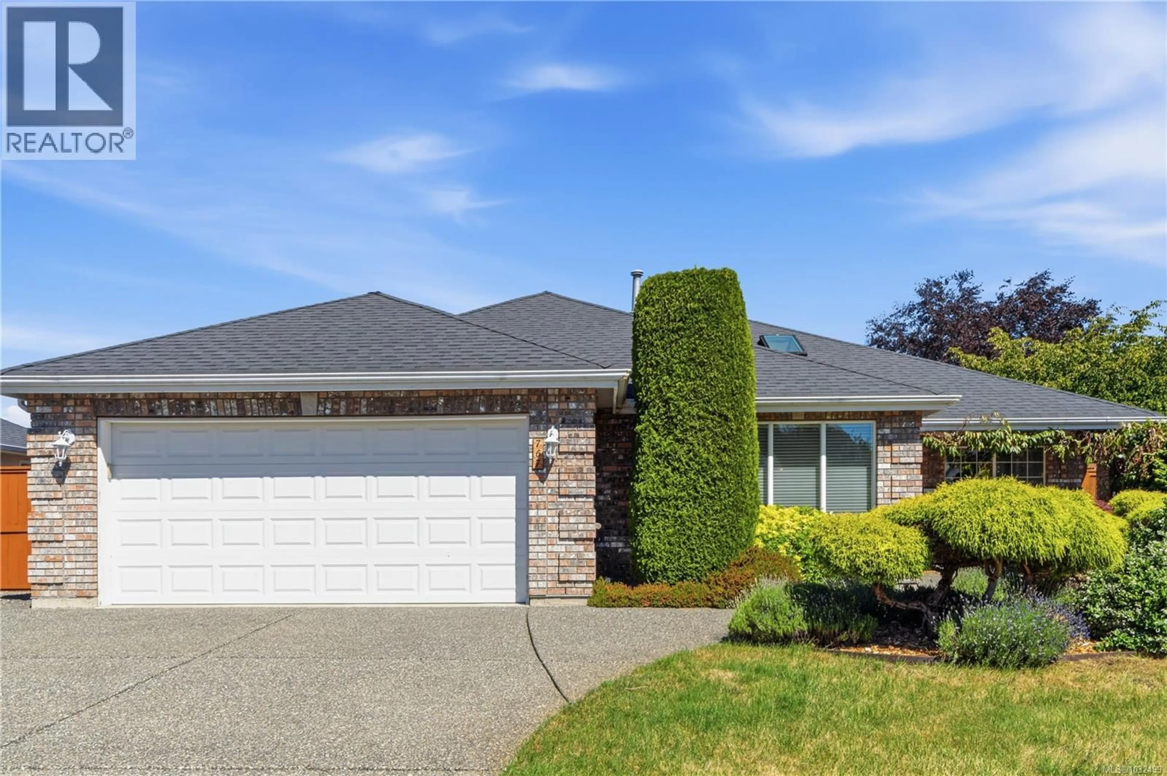 Home with brick exterior material, street for 767 KENSINGTON PLACE, Qualicum Beach British Columbia V9K2K3