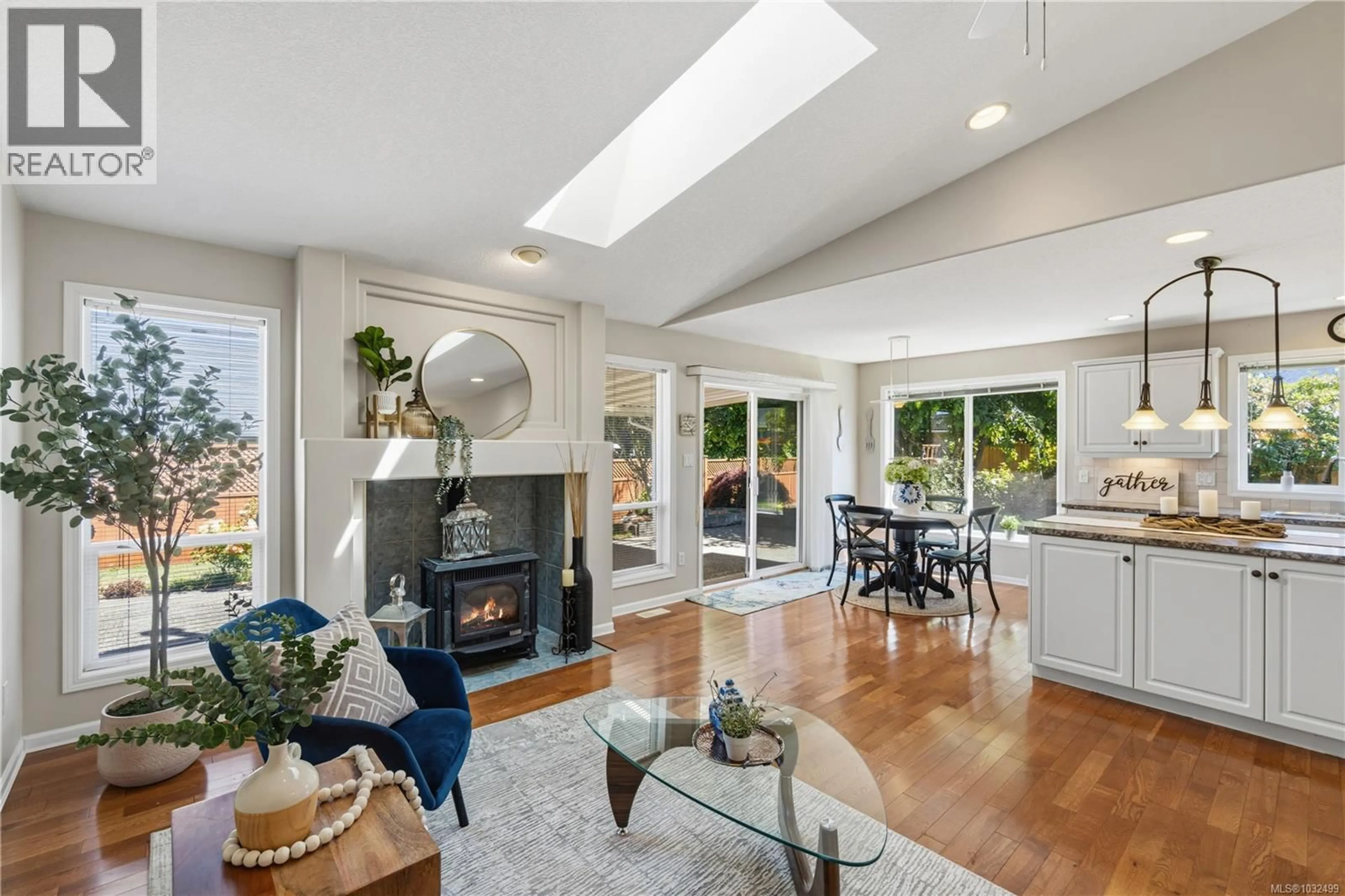 Open concept kitchen, unknown for 767 KENSINGTON PLACE, Qualicum Beach British Columbia V9K2K3