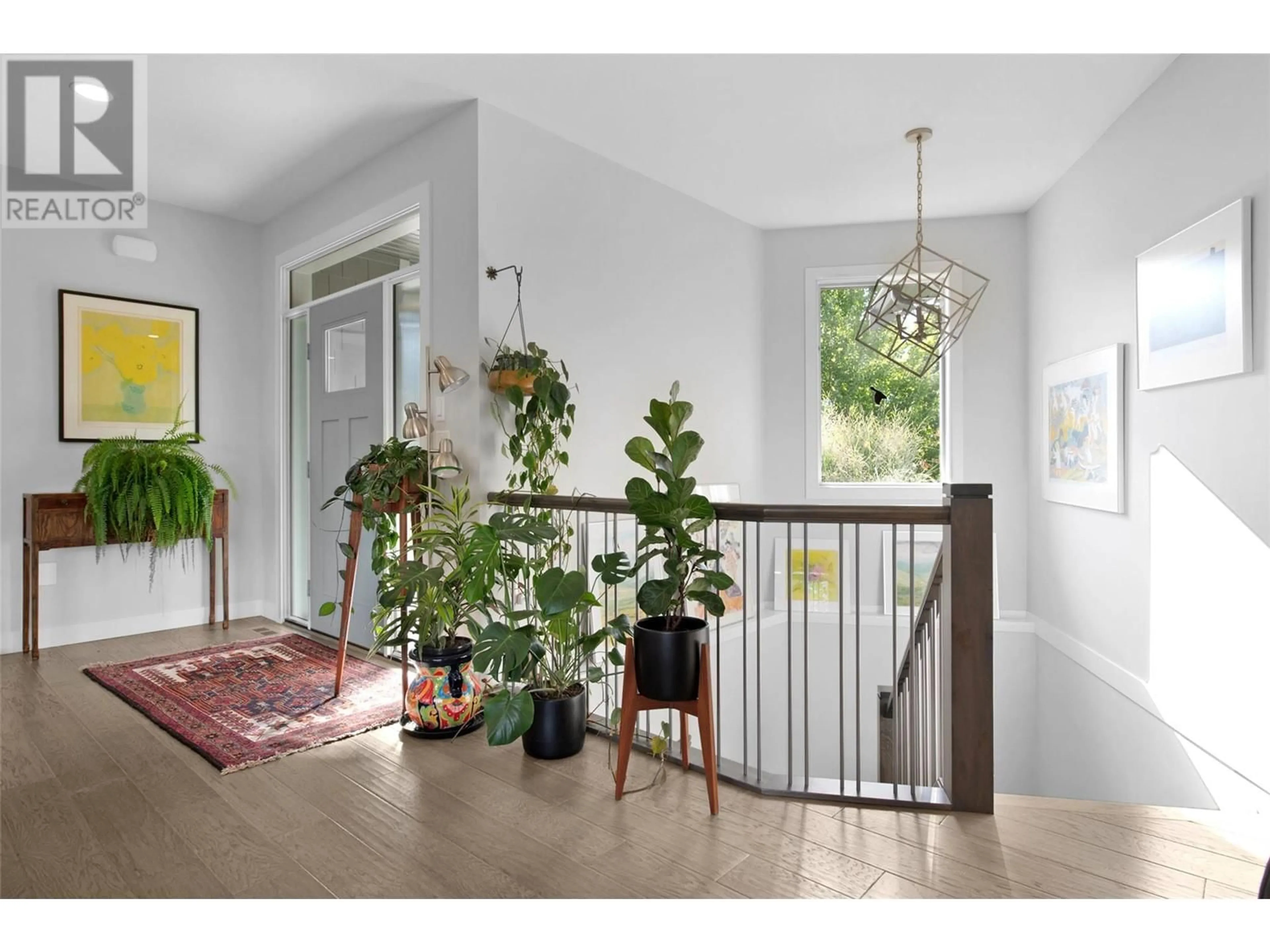 Indoor entryway, wood floors for 2435 Okanagan Street Unit# 5, Armstrong British Columbia V4Y0B7