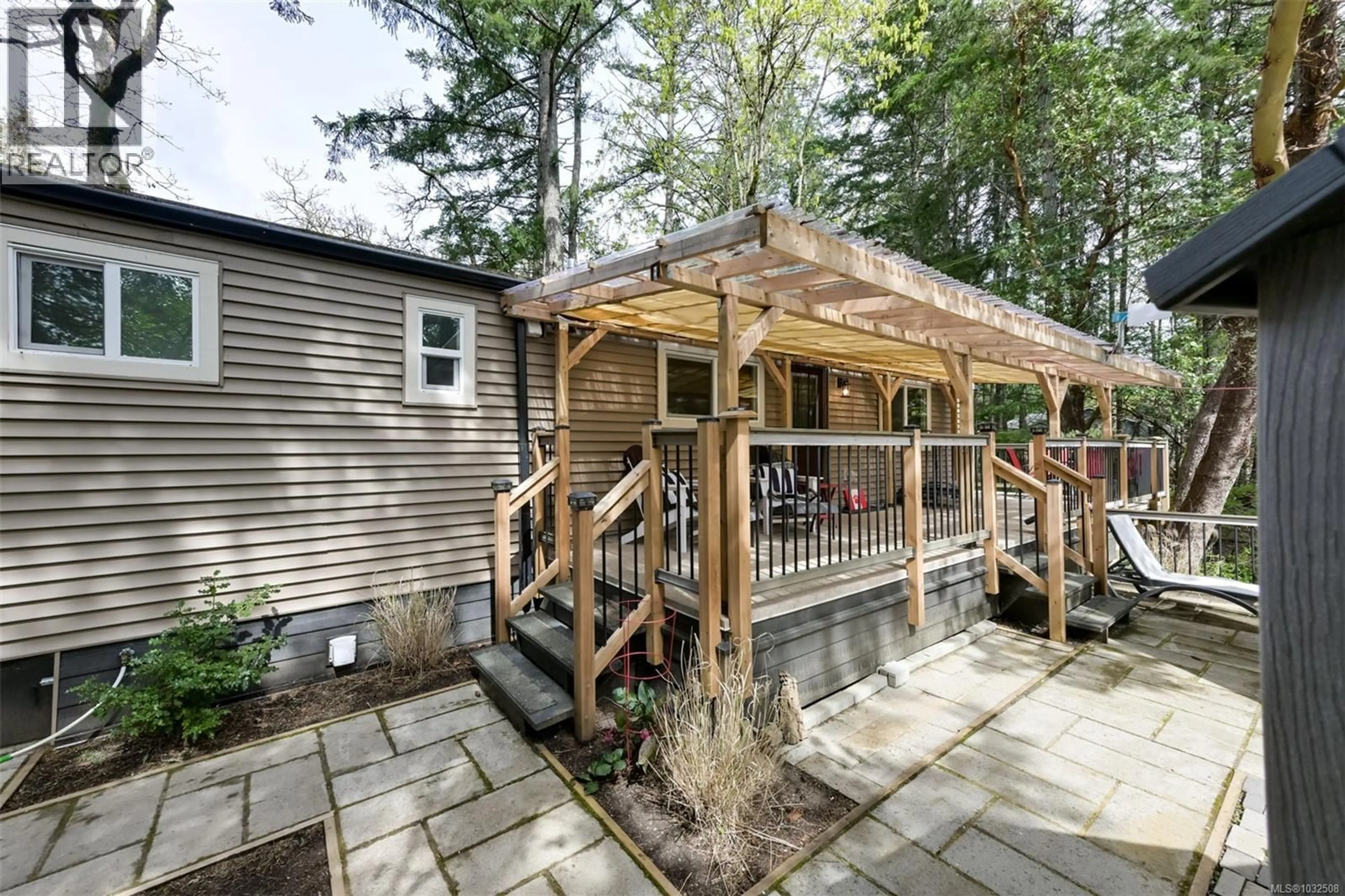 Patio, street for 17 - 2500 FLORENCE LAKE ROAD, Langford British Columbia V9B4H2