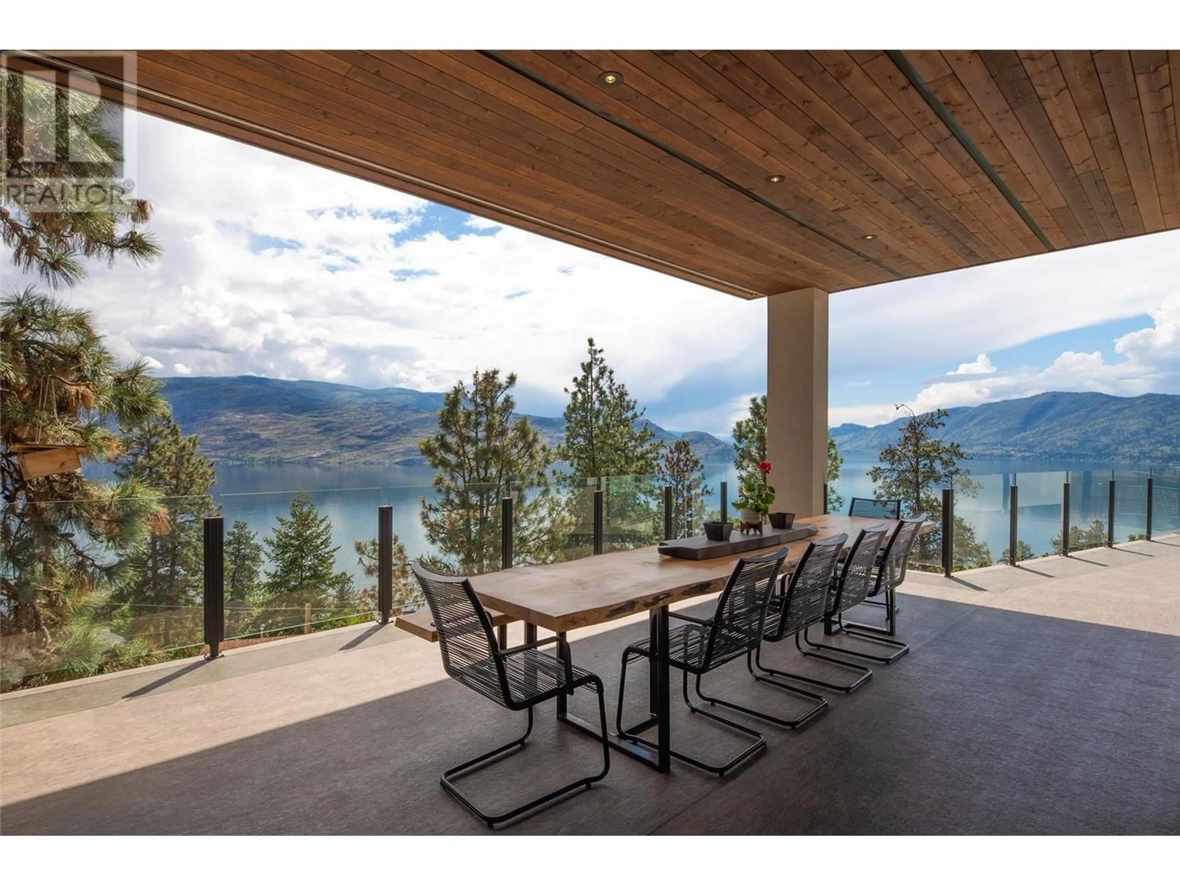 Patio, mountain for 5843 Somerset Avenue, Peachland British Columbia V0H1X4