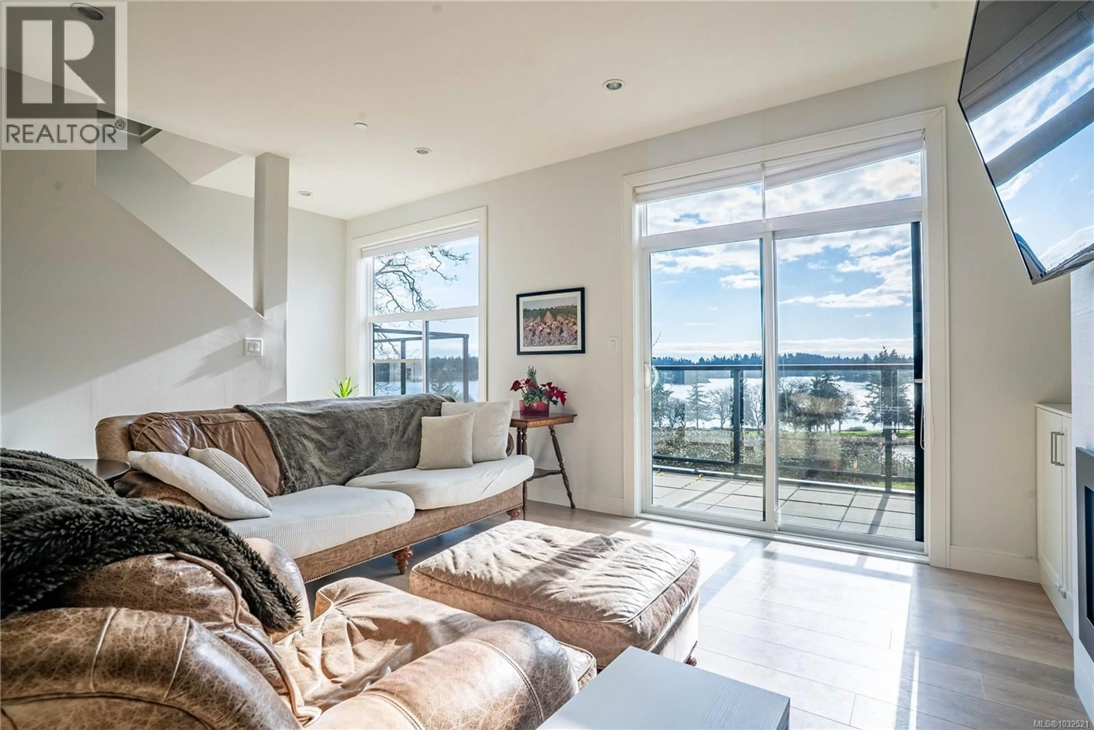 Living room with furniture, unknown for 20 AVANTI PLACE, View Royal British Columbia V8Z0E9