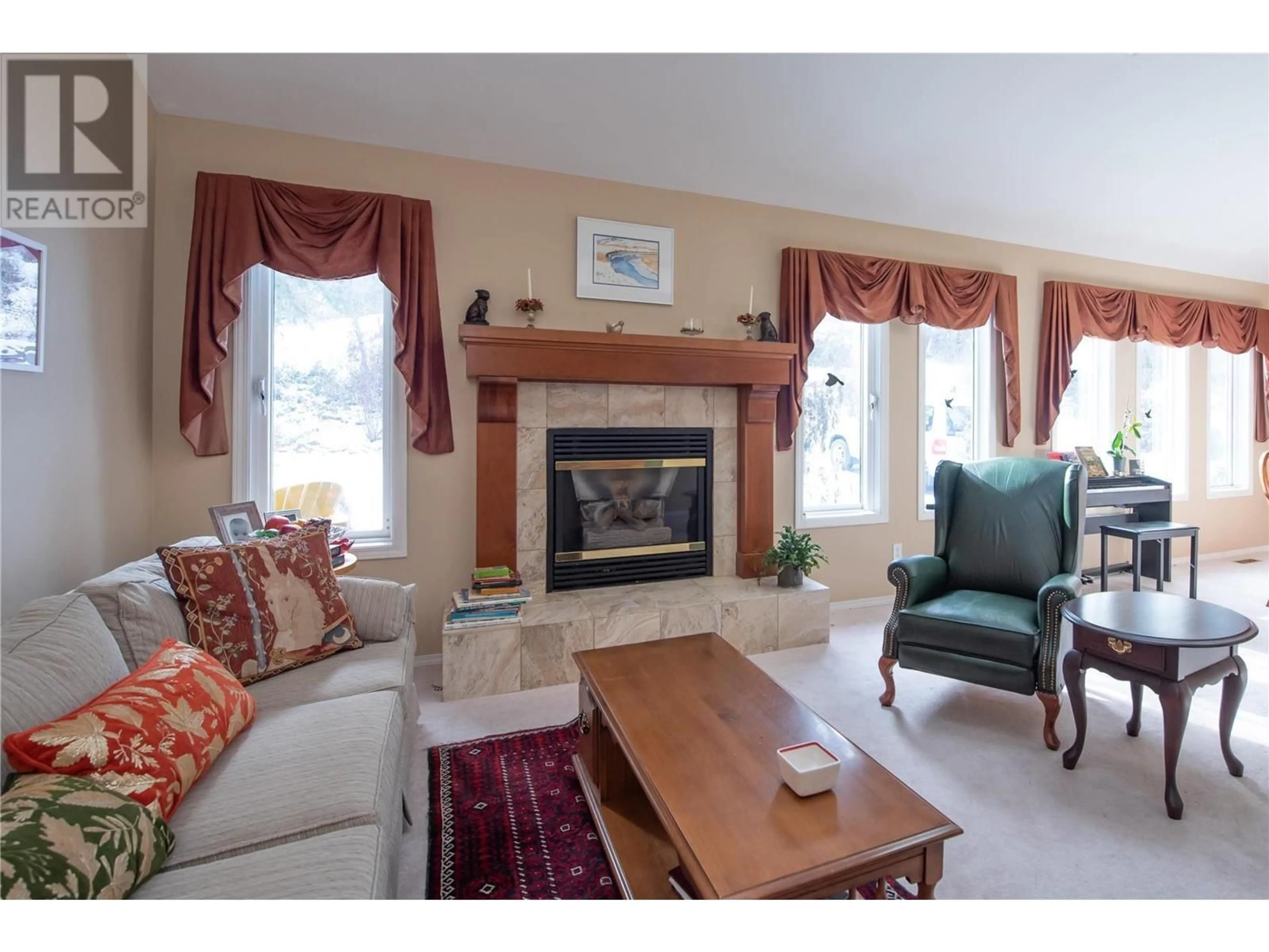 Living room with furniture, unknown for 9292 KOKANEE ROAD, Vernon British Columbia V1H1K4