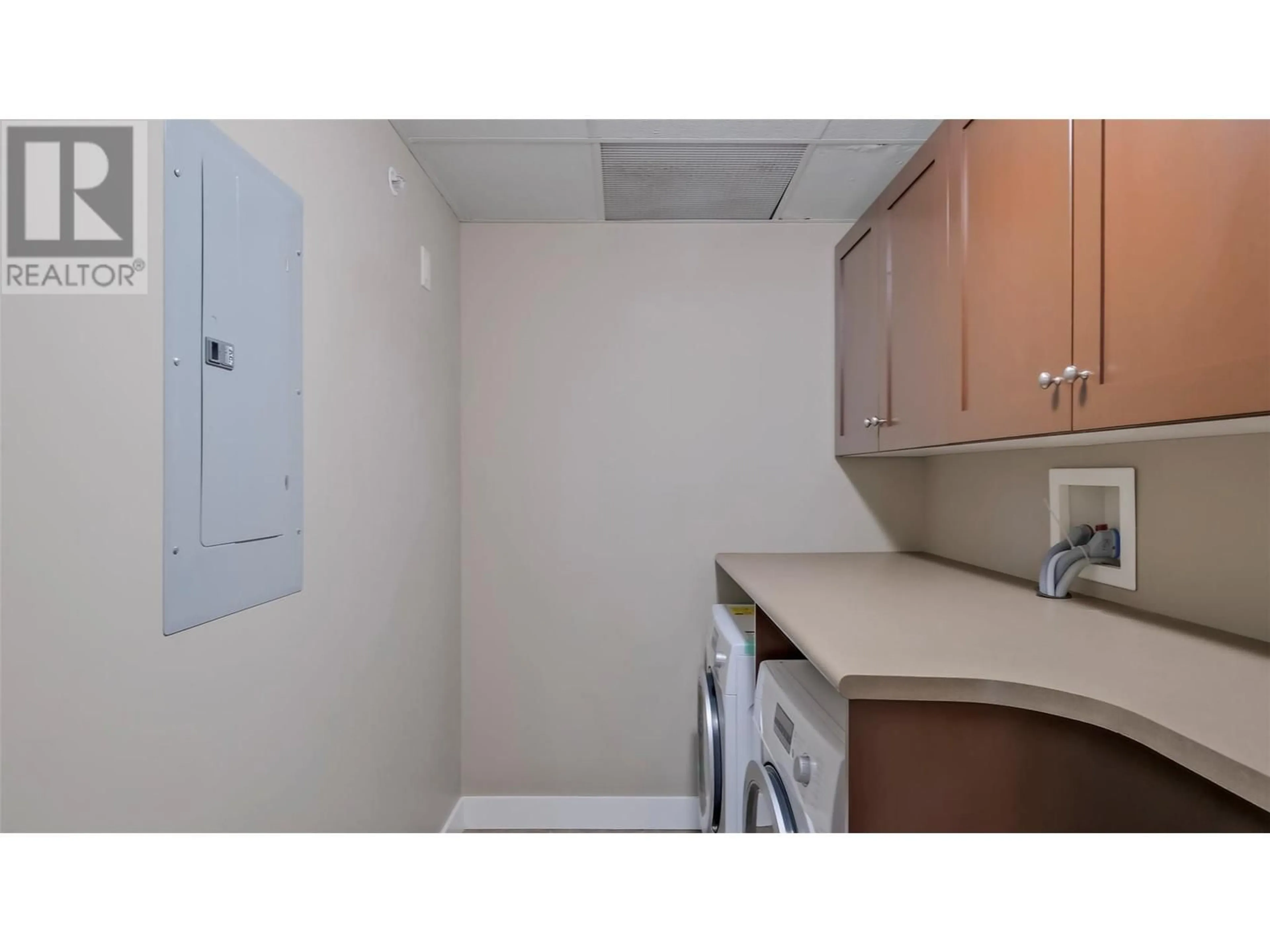 Standard kitchen, not visible floor for 600 Sarsons Road Unit# 202, Kelowna British Columbia V1W5H5