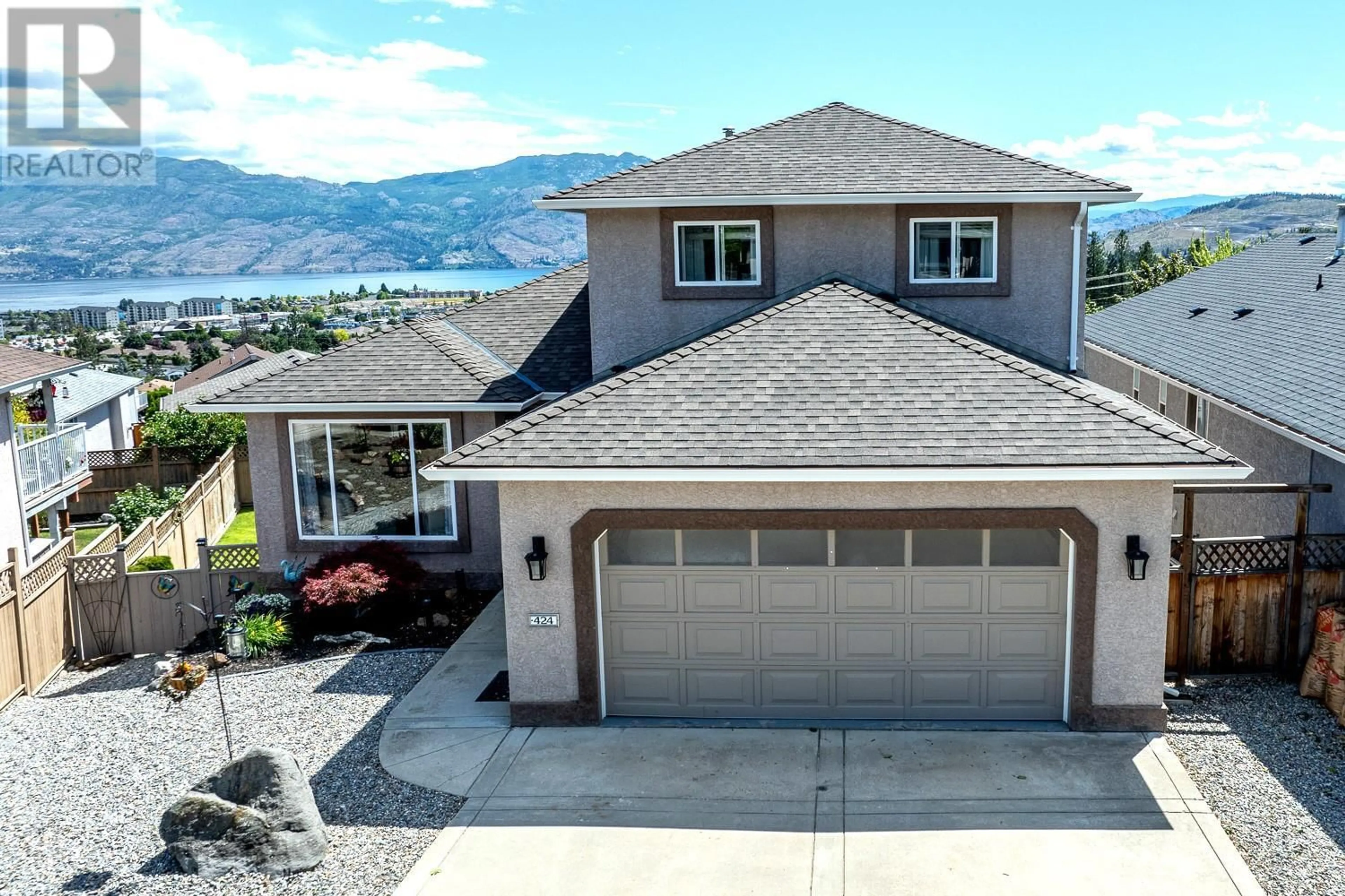 Frontside or backside of a home, the street view for 2440 Old Okanagan Highway Unit# 424, West Kelowna British Columbia V4T1X6