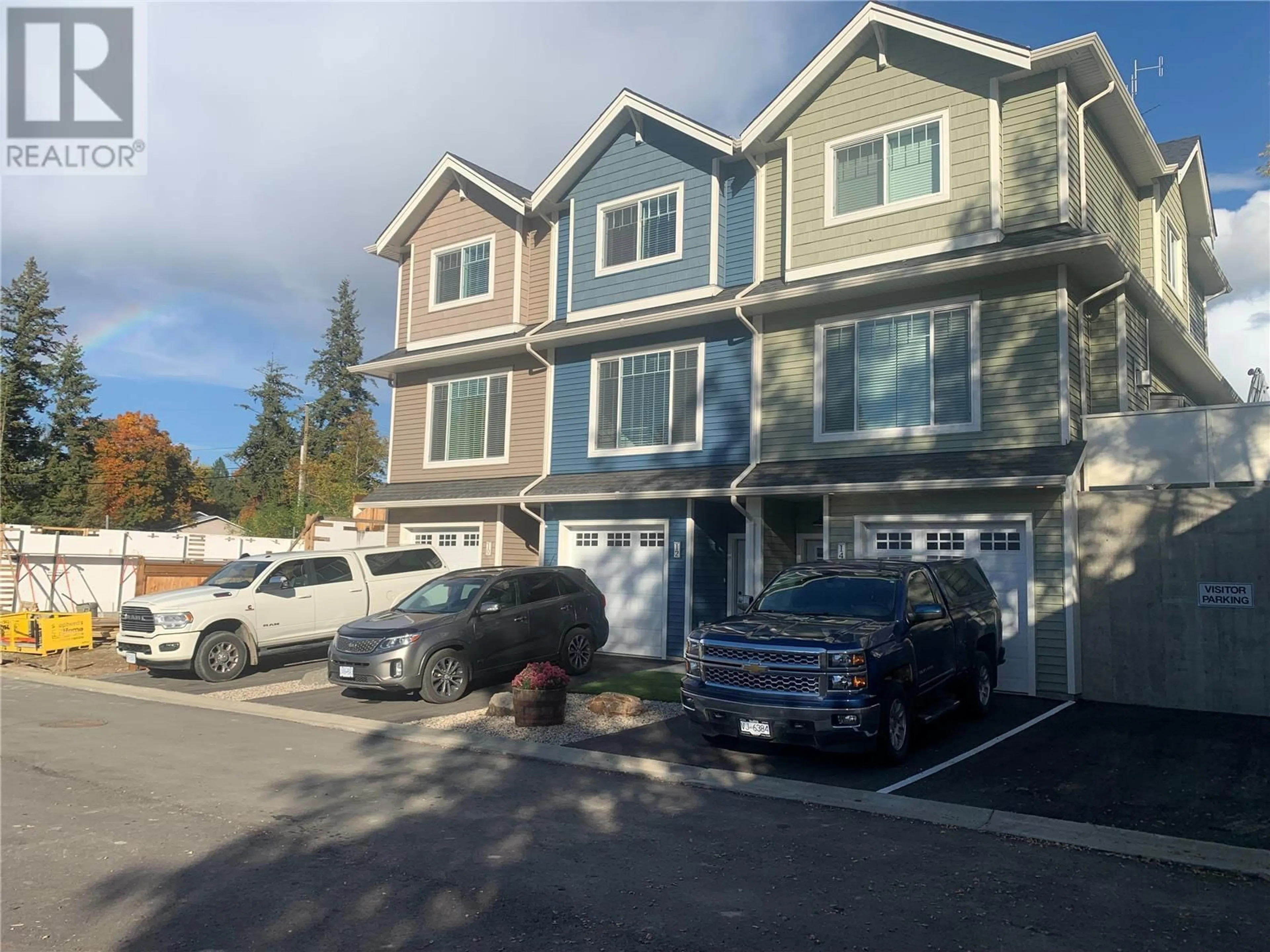 A pic from exterior of the house or condo, the street view for 1910 11 Avenue NE Unit# 4, Salmon Arm British Columbia V1E2V5