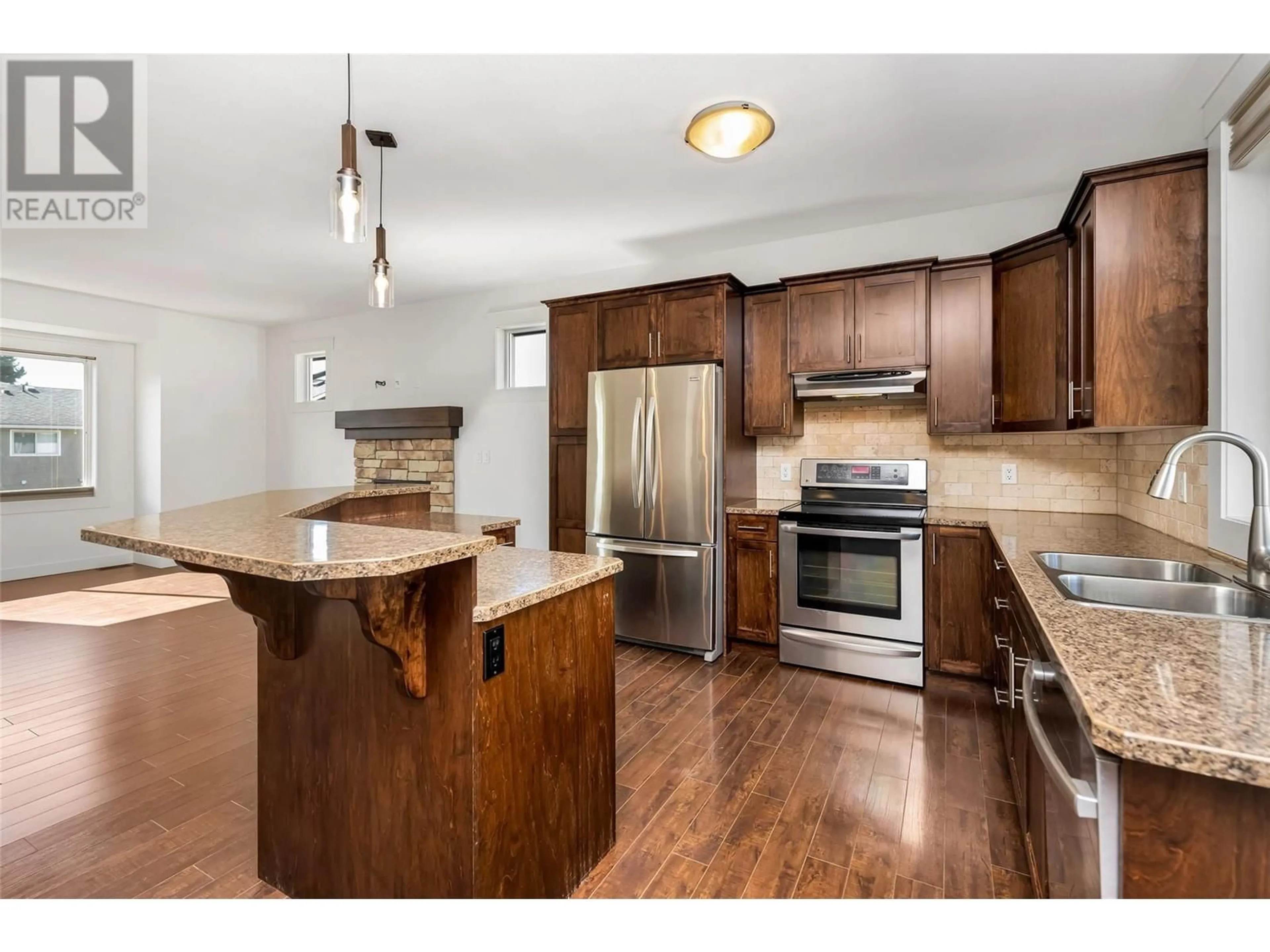 Open concept kitchen for 4406B 25th Street, Vernon British Columbia V1T4S6