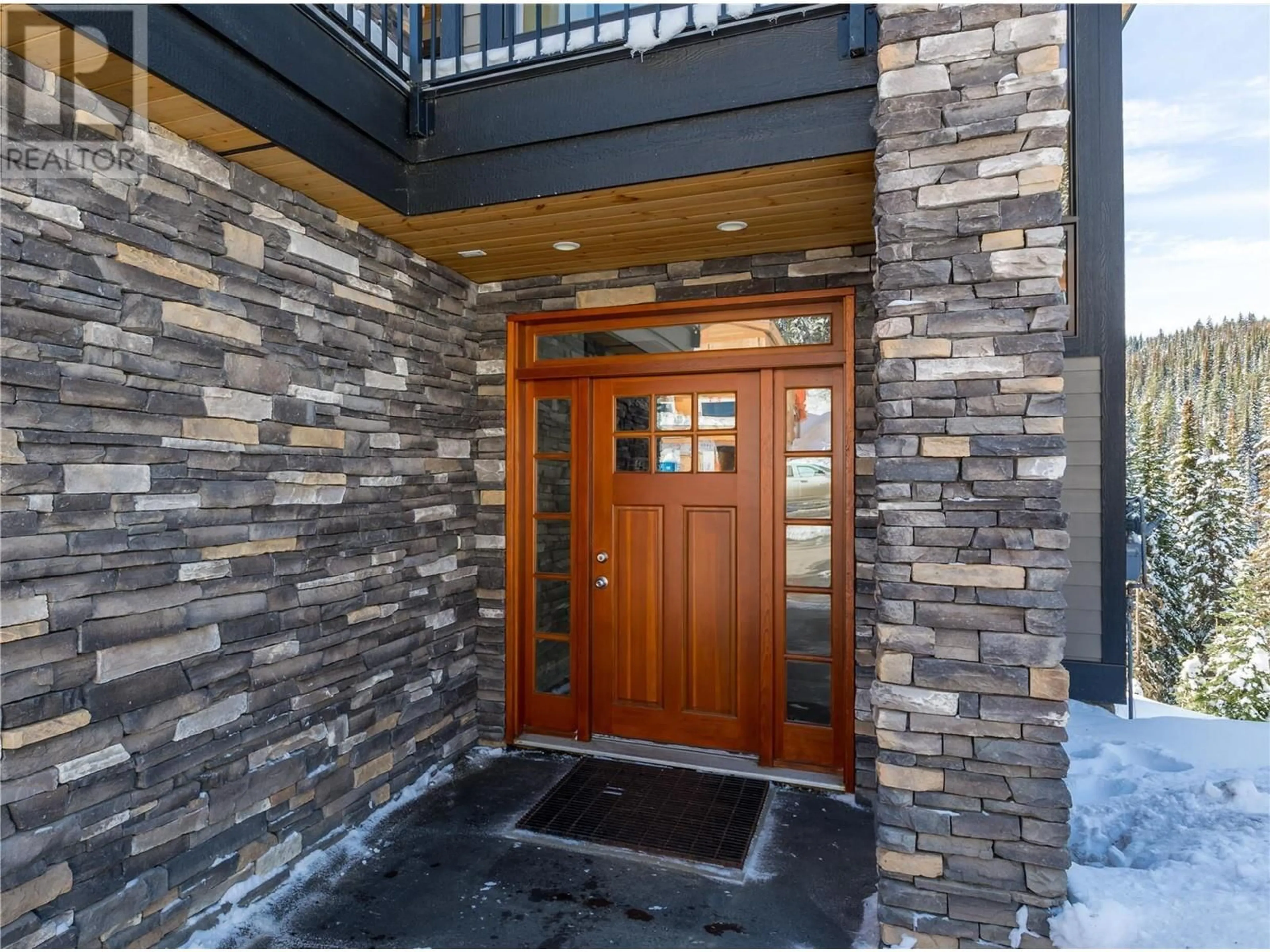 Indoor entryway, wood floors for 9966 Purcell Drive, Silver Star British Columbia V1B3M1