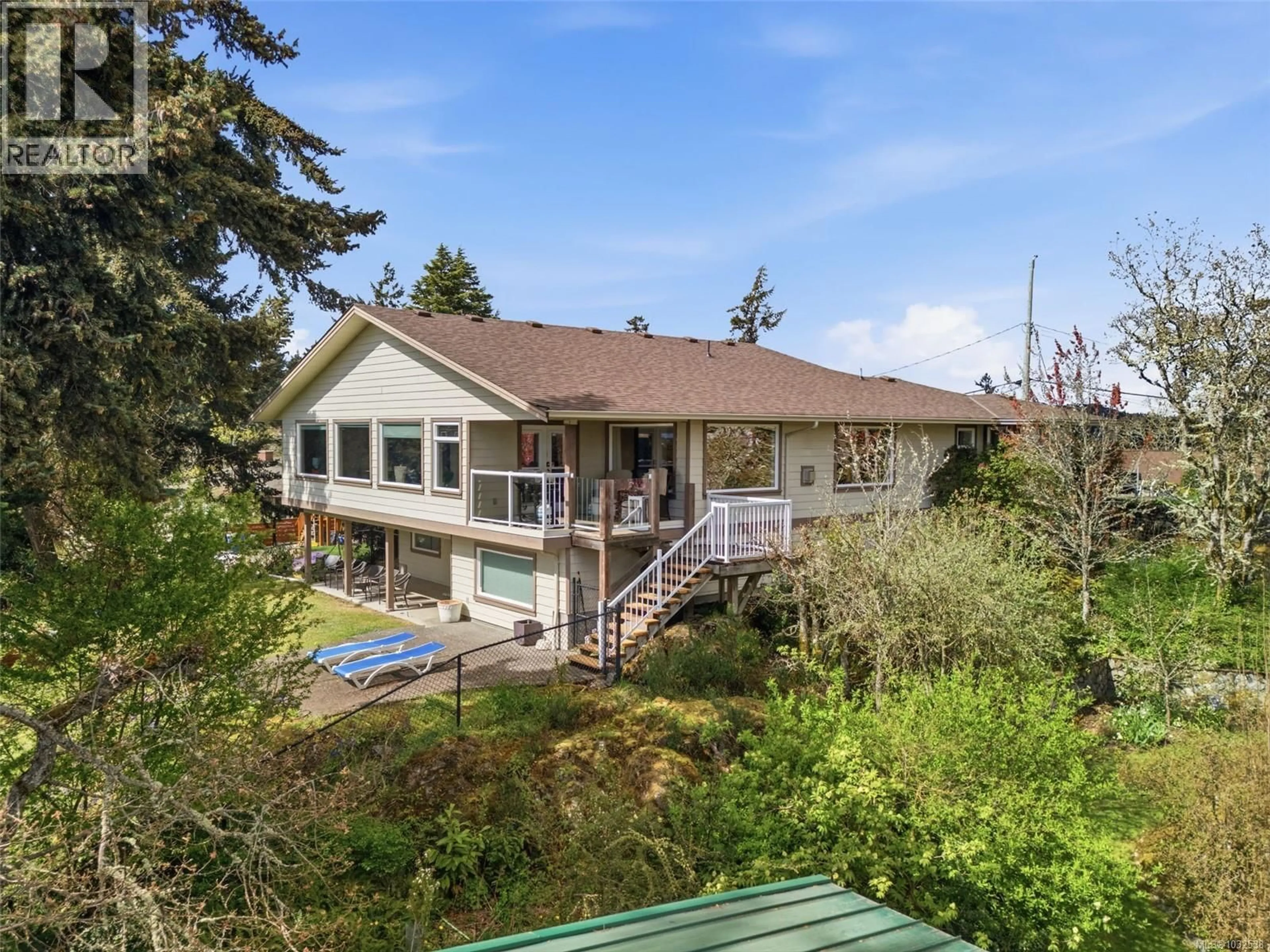 A pic from outside/outdoor area/front of a property/back of a property/a pic from drone, water/lake/river/ocean view for 567 PRINCE ROBERT DRIVE, View Royal British Columbia V9B1E1