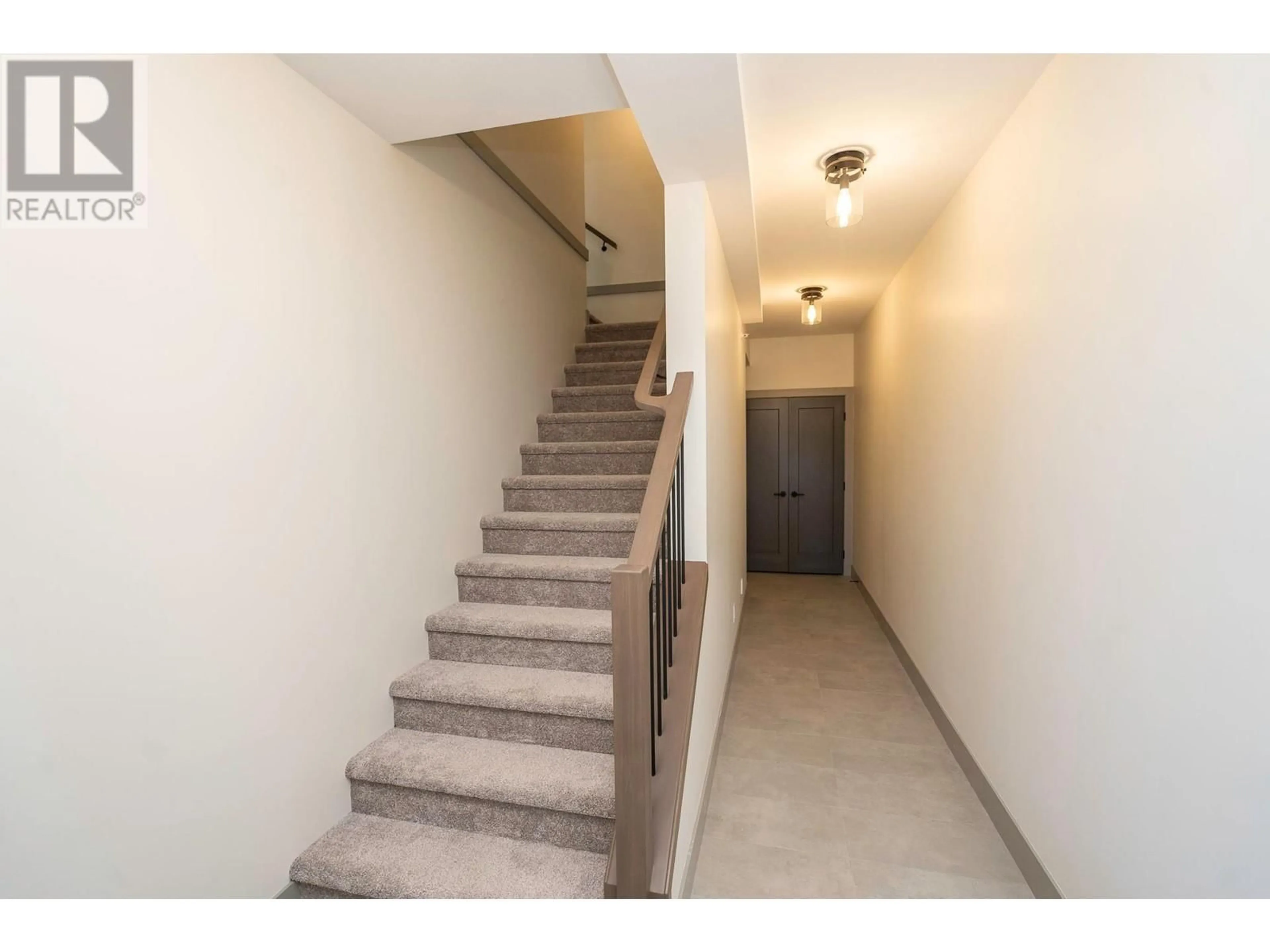 Indoor foyer, cement floor for 280A Grizzly Ridge Trail, Big White British Columbia V1P1P4