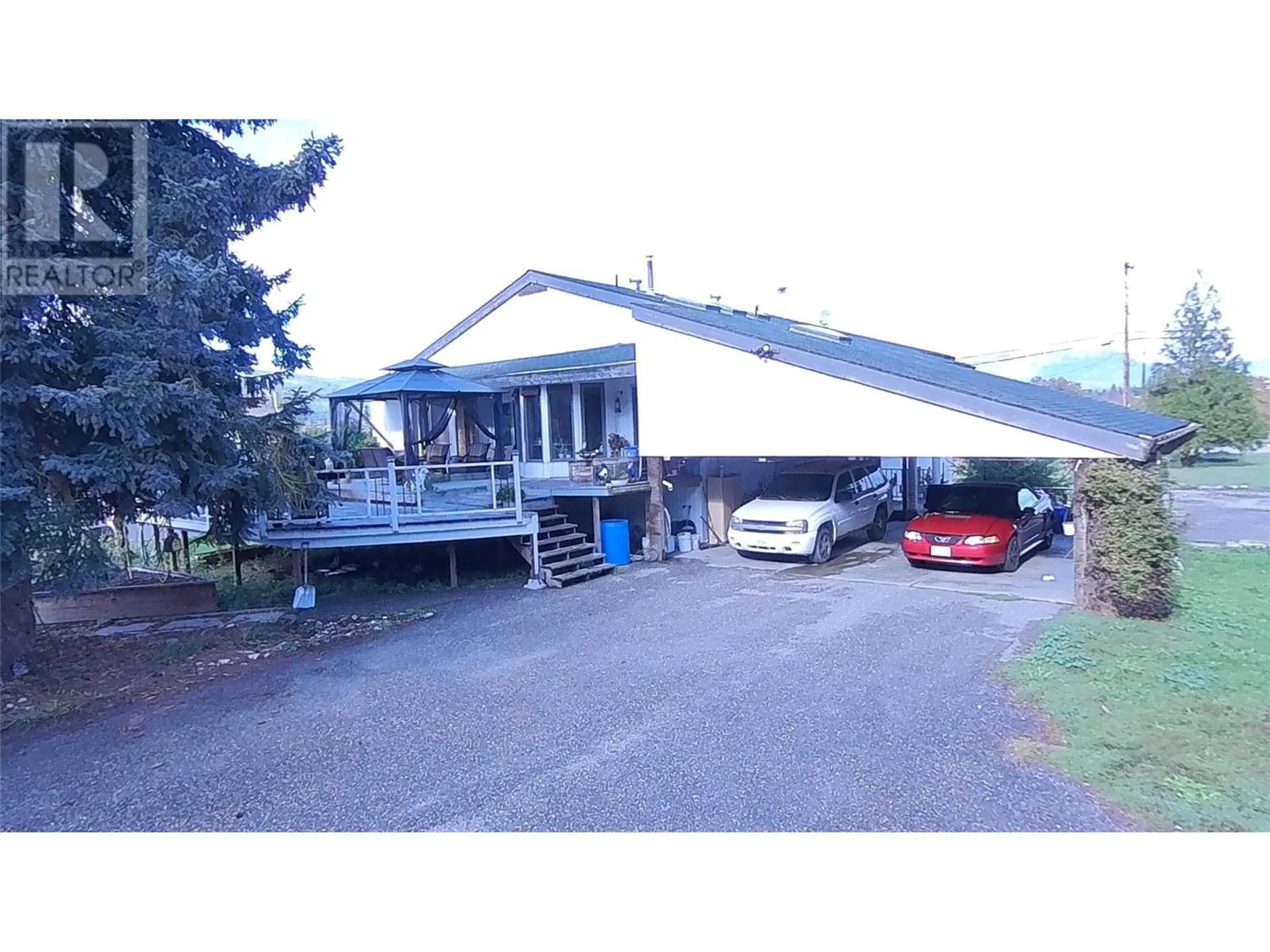 Outside view for 3745 Highway 97A Road, Spallumcheen British Columbia V4Y0T3