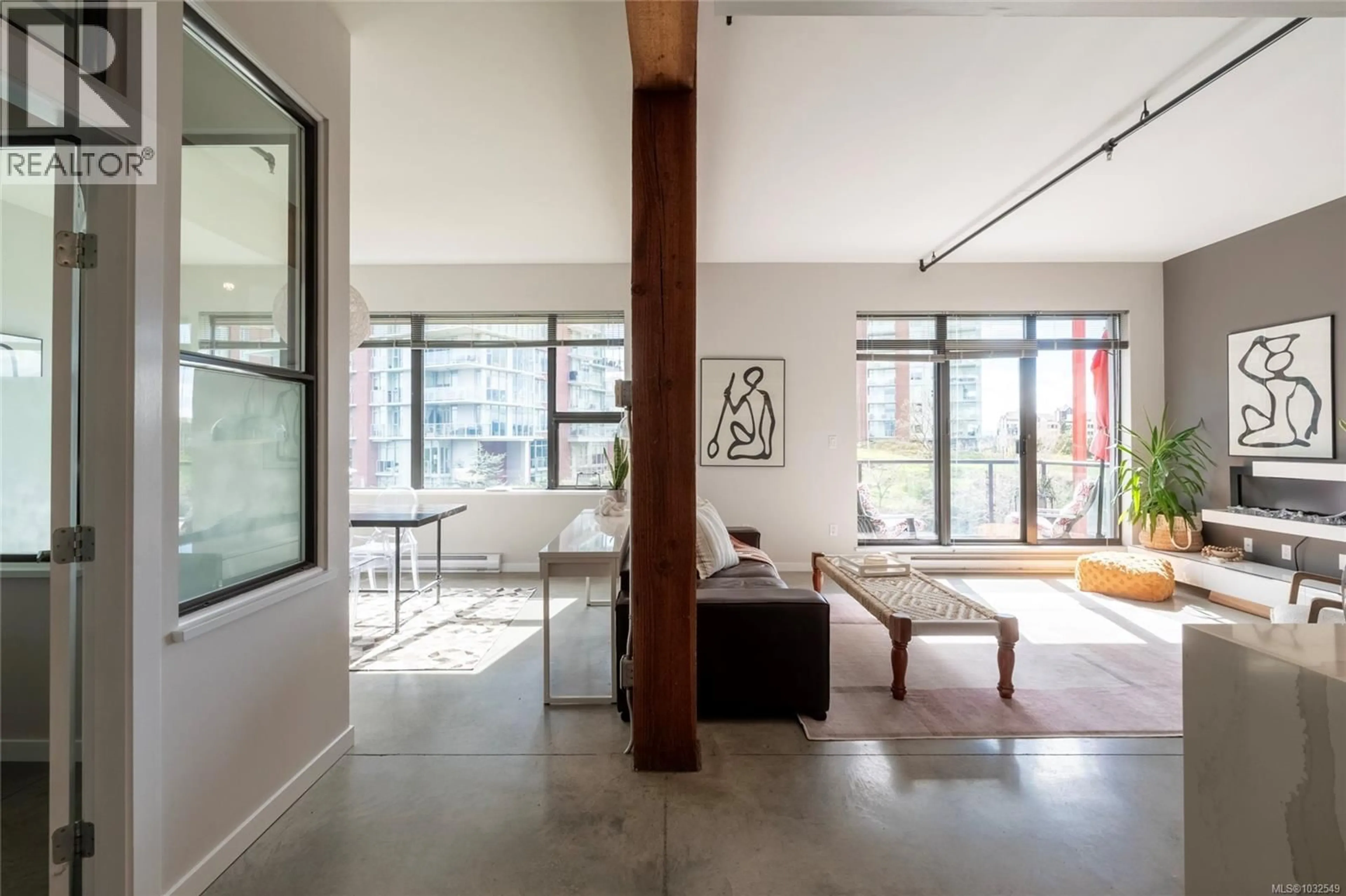 Indoor foyer for 210 - 455 SITKUM ROAD, Victoria British Columbia V9A7N9