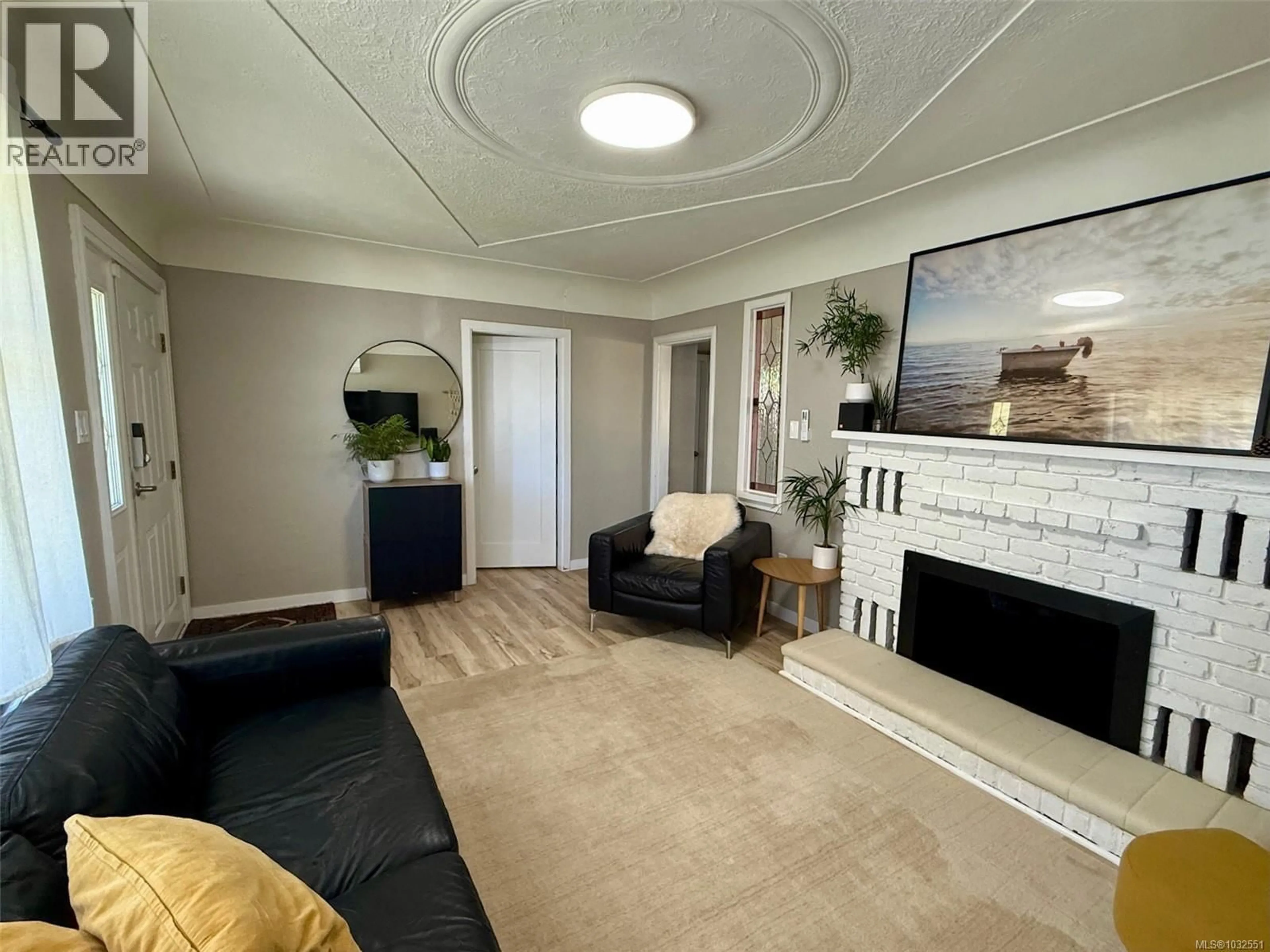 A pic of a room for 3350 WASCANA STREET, Saanich British Columbia V9A0A1