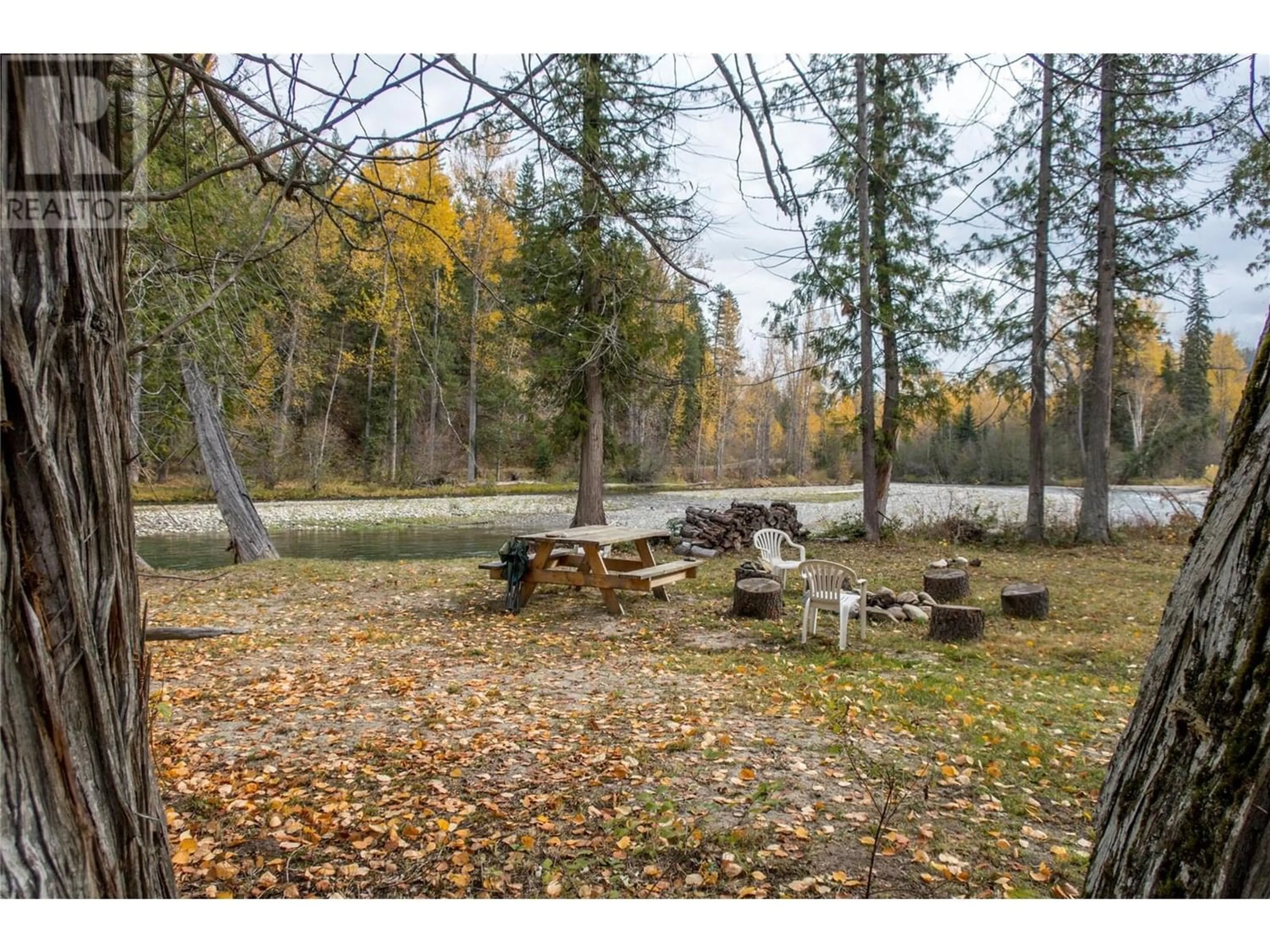 Patio, forest/trees view for 1385 6 HIGHWAY, Cherryville British Columbia V0E2G1