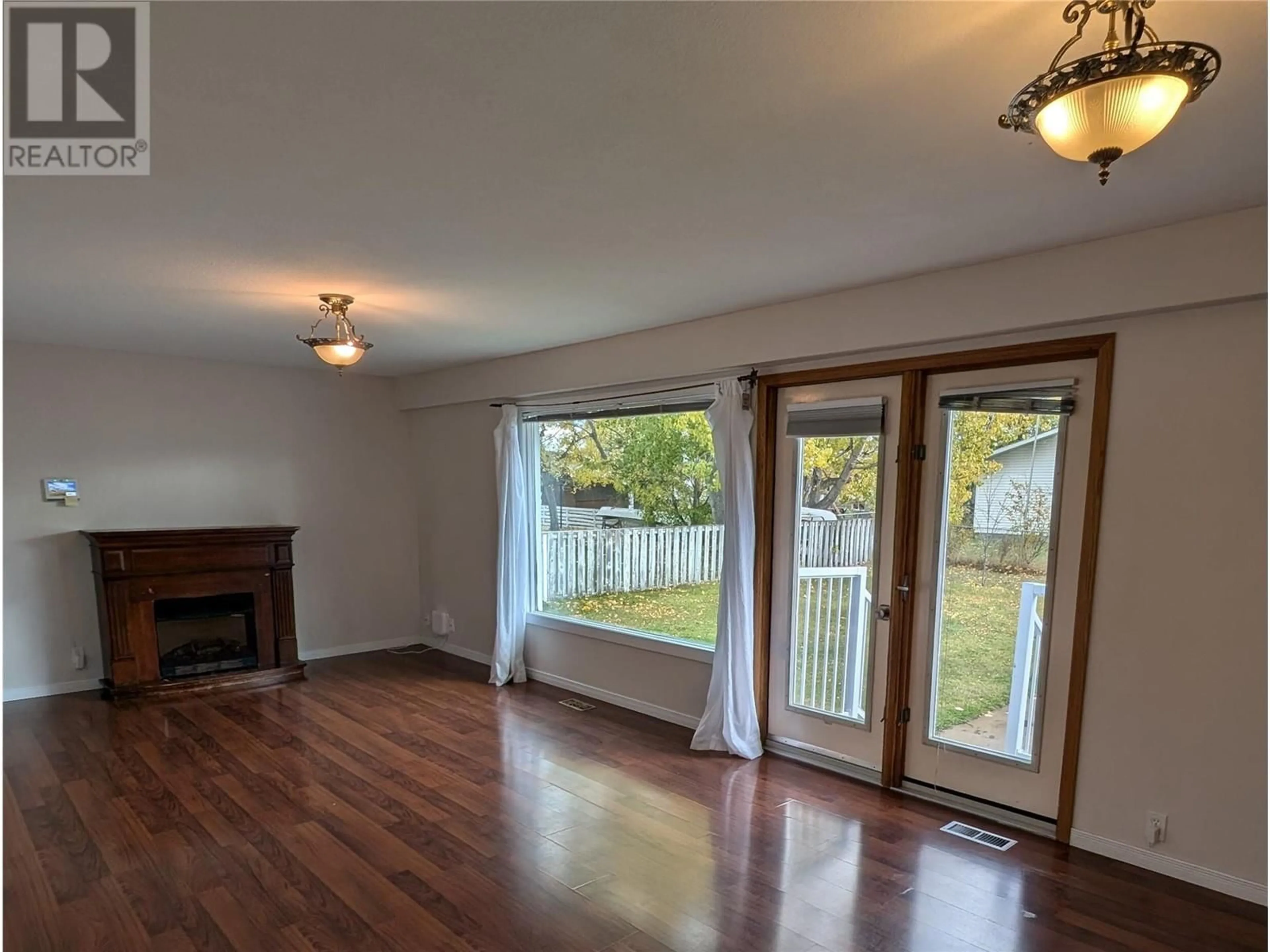 A pic of a room, wood floors for 2013 Willowview Drive, Dawson Creek British Columbia V1G2S6