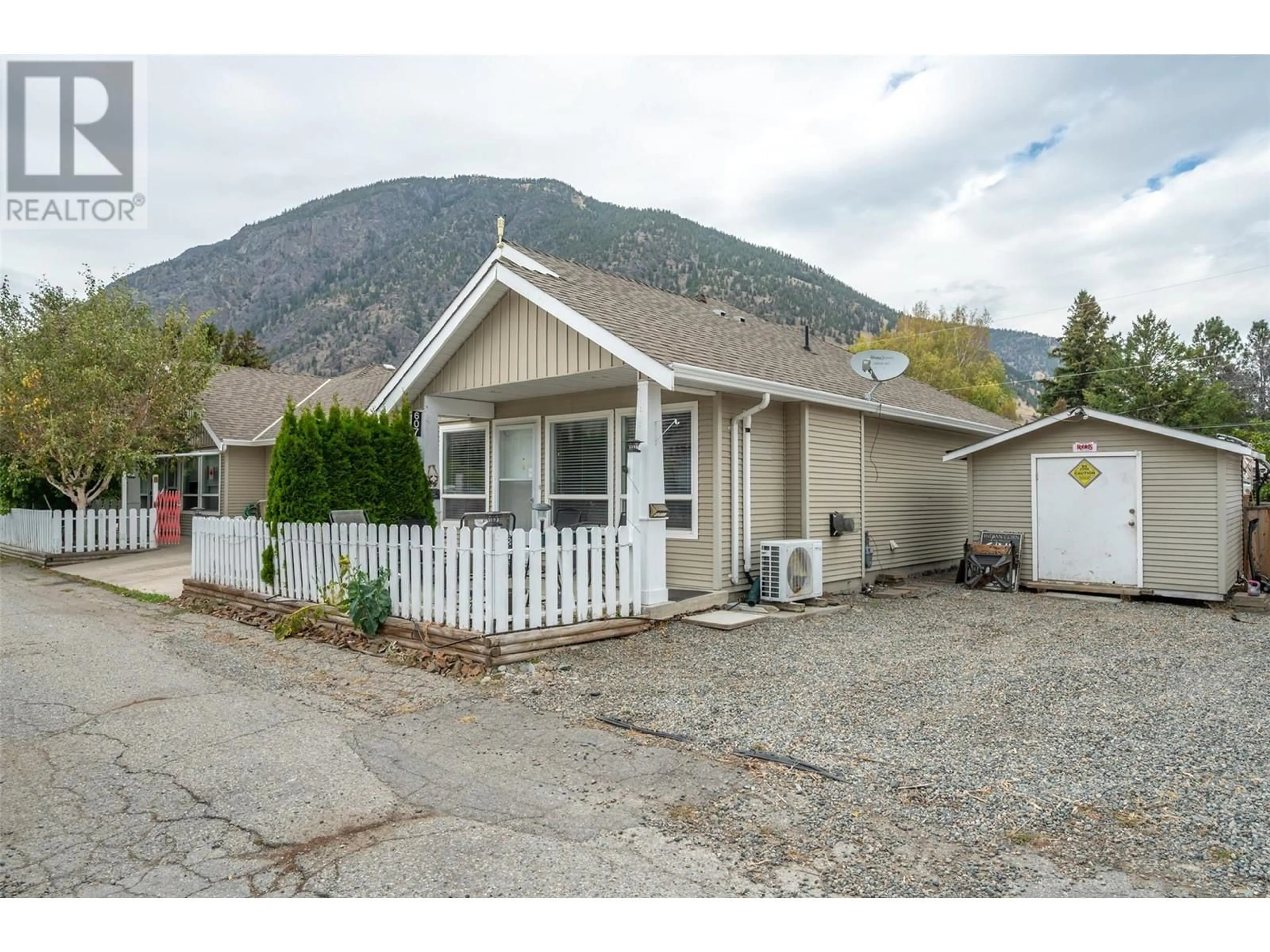 Frontside or backside of a home, cottage for 607 4th Street Unit# 2, Keremeos British Columbia V0X1N3