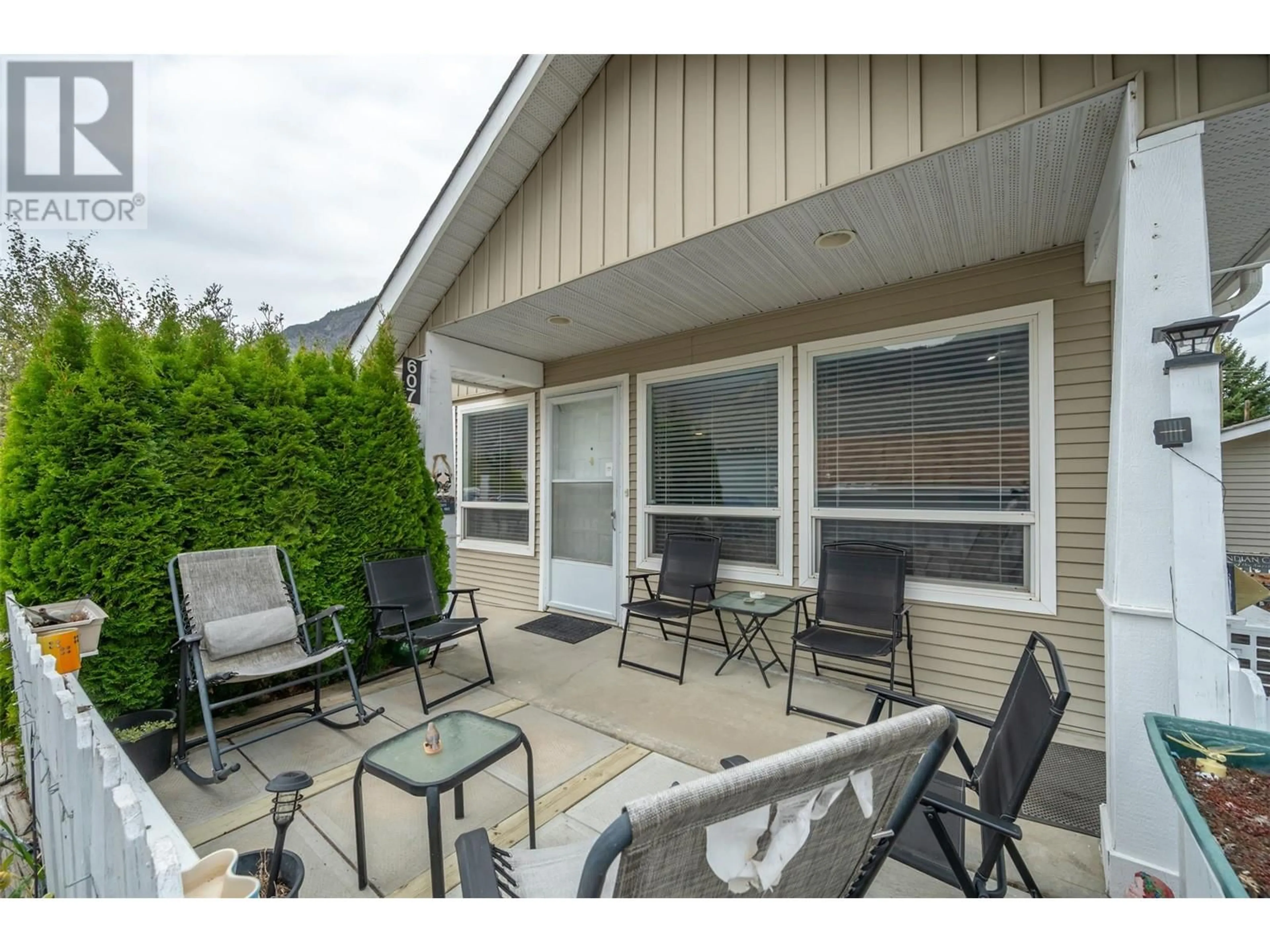 Patio, the fenced backyard for 607 4th Street Unit# 2, Keremeos British Columbia V0X1N3